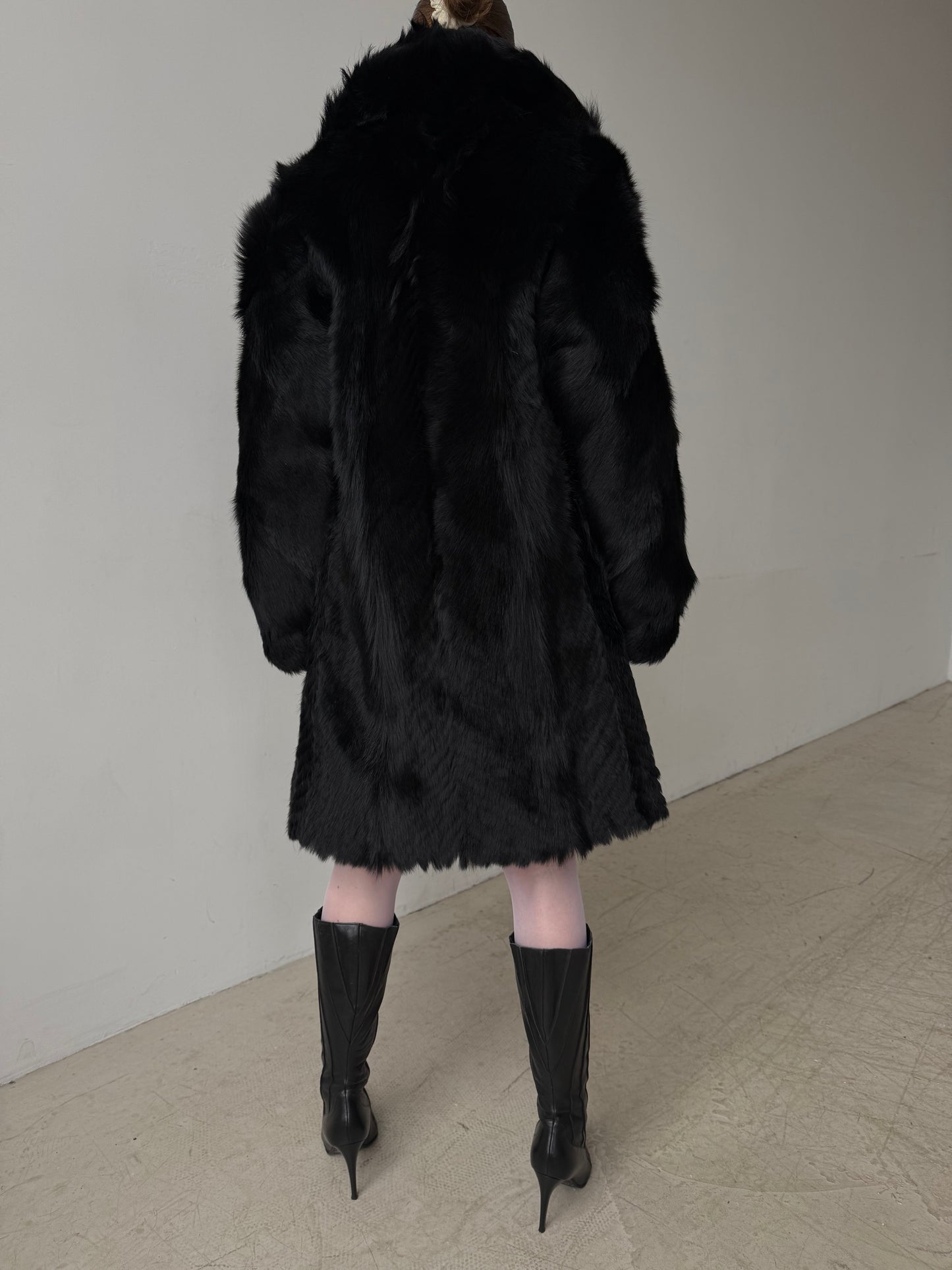 Vintage wolf fur coat TWINKLING GLOBAL
