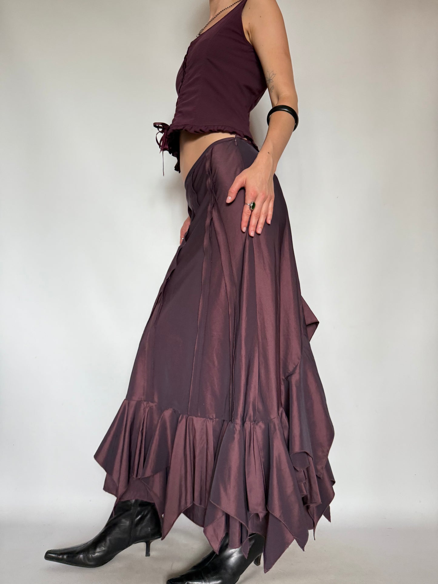 Vintage Plum Ruffle Hem Maxi Skirt – Twinkling Global