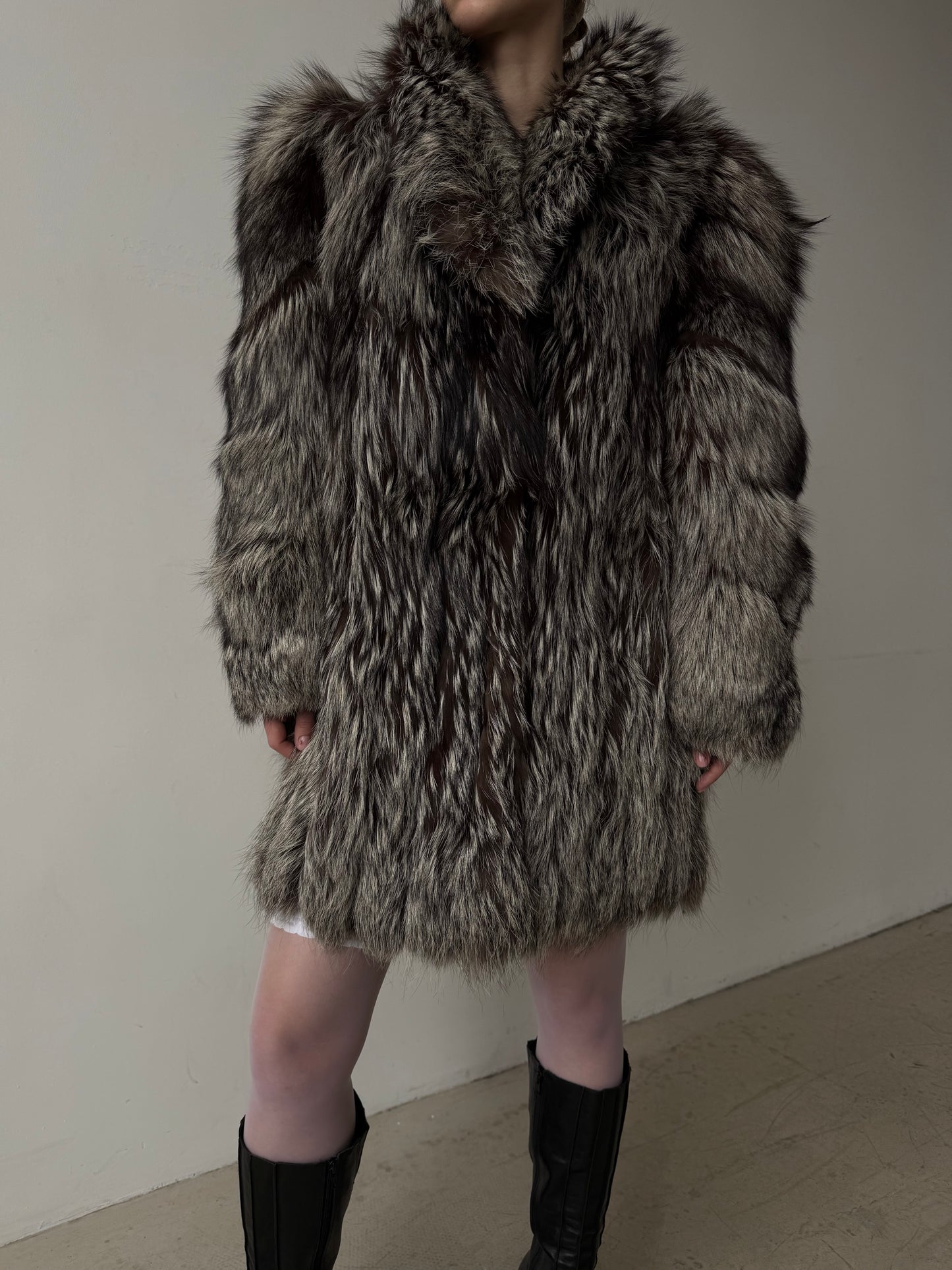 Vintage silver fox fur coat TWINKLING GLOBAL