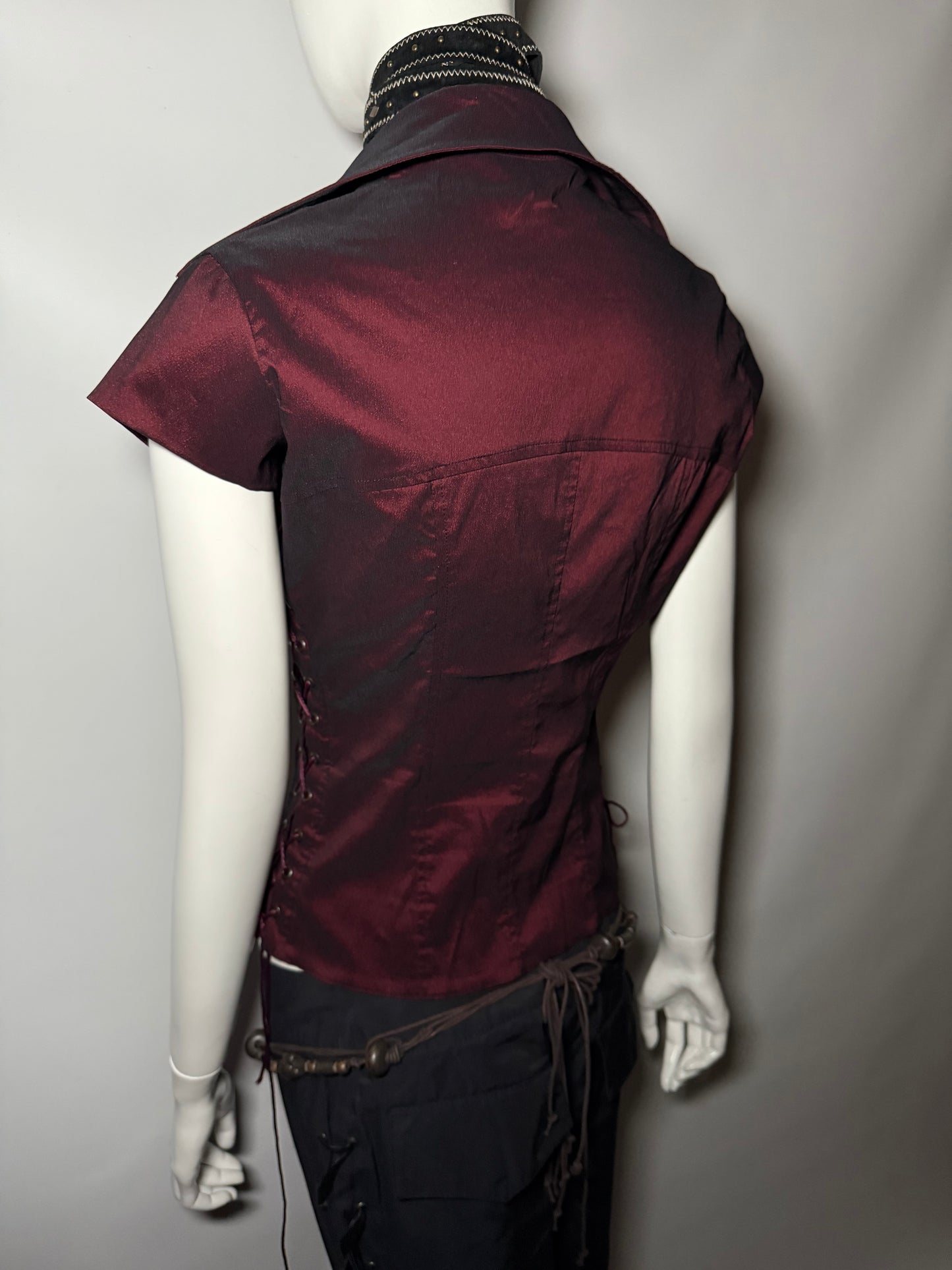 Vintage top - TWINKLING GLOBAL