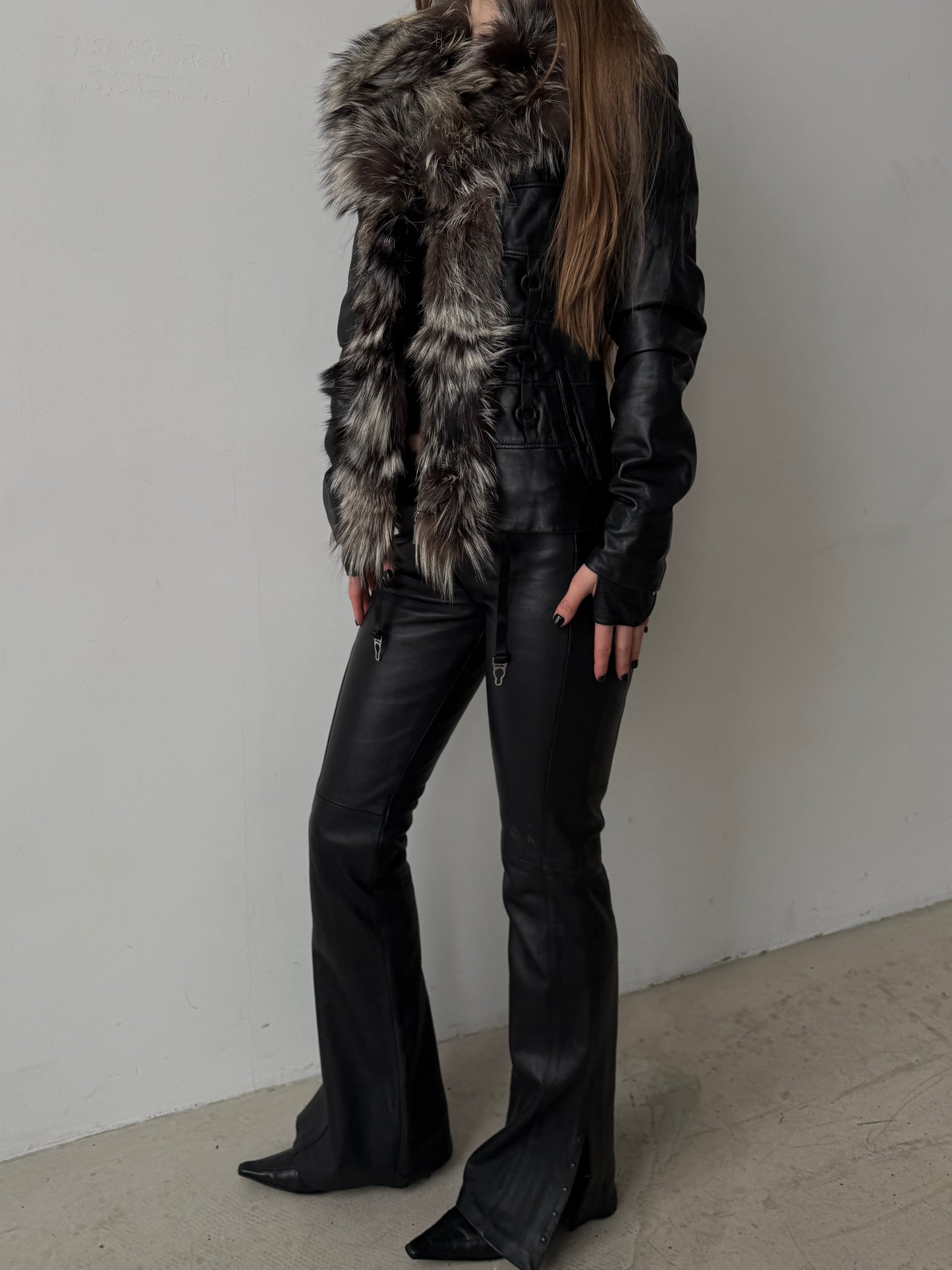 Vintage genuine leather jacket with natural fur TWINKLING GLOBAL