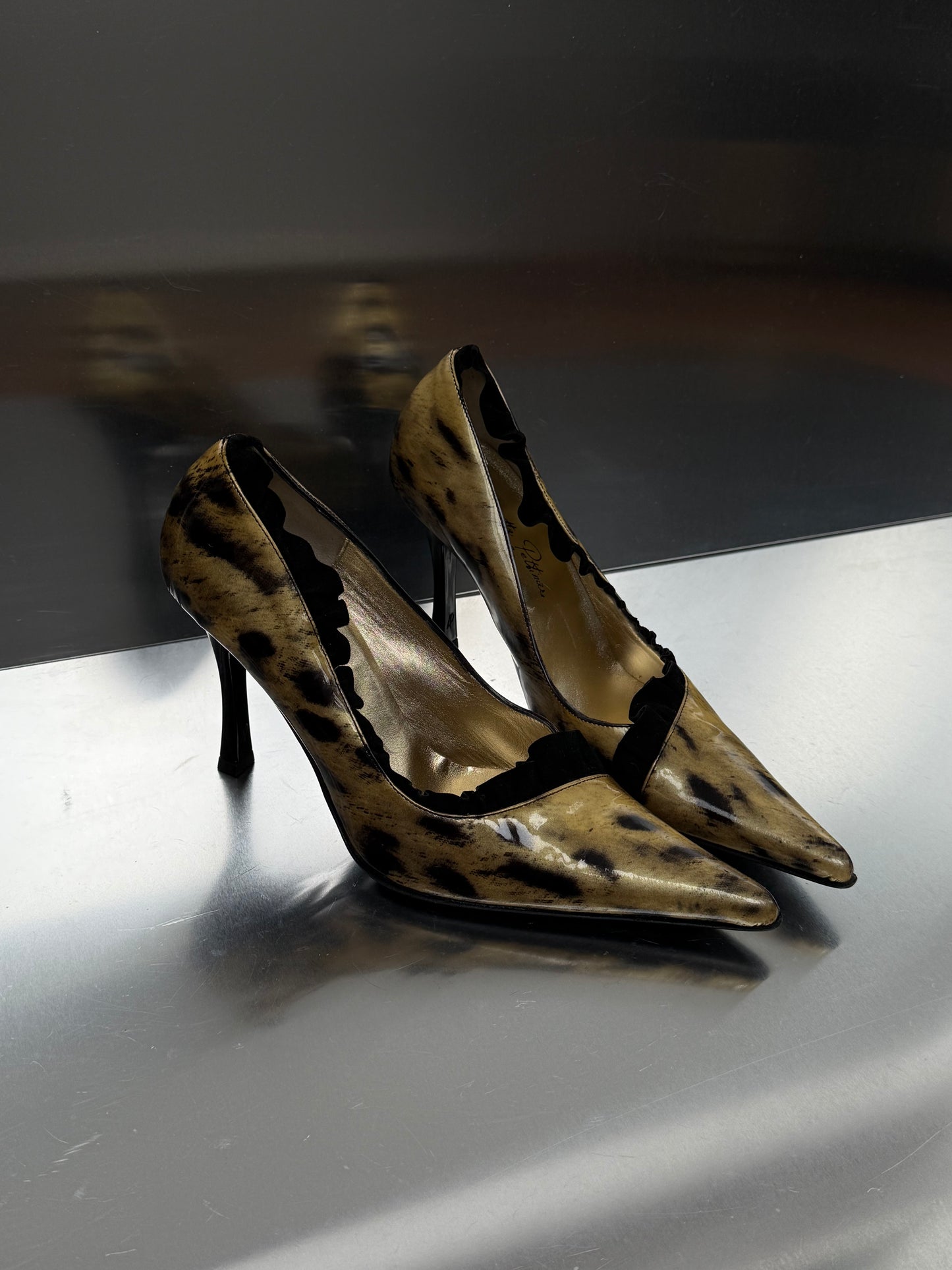 Vintage Leather Leopard Heels - TWINKLING GLOBAL