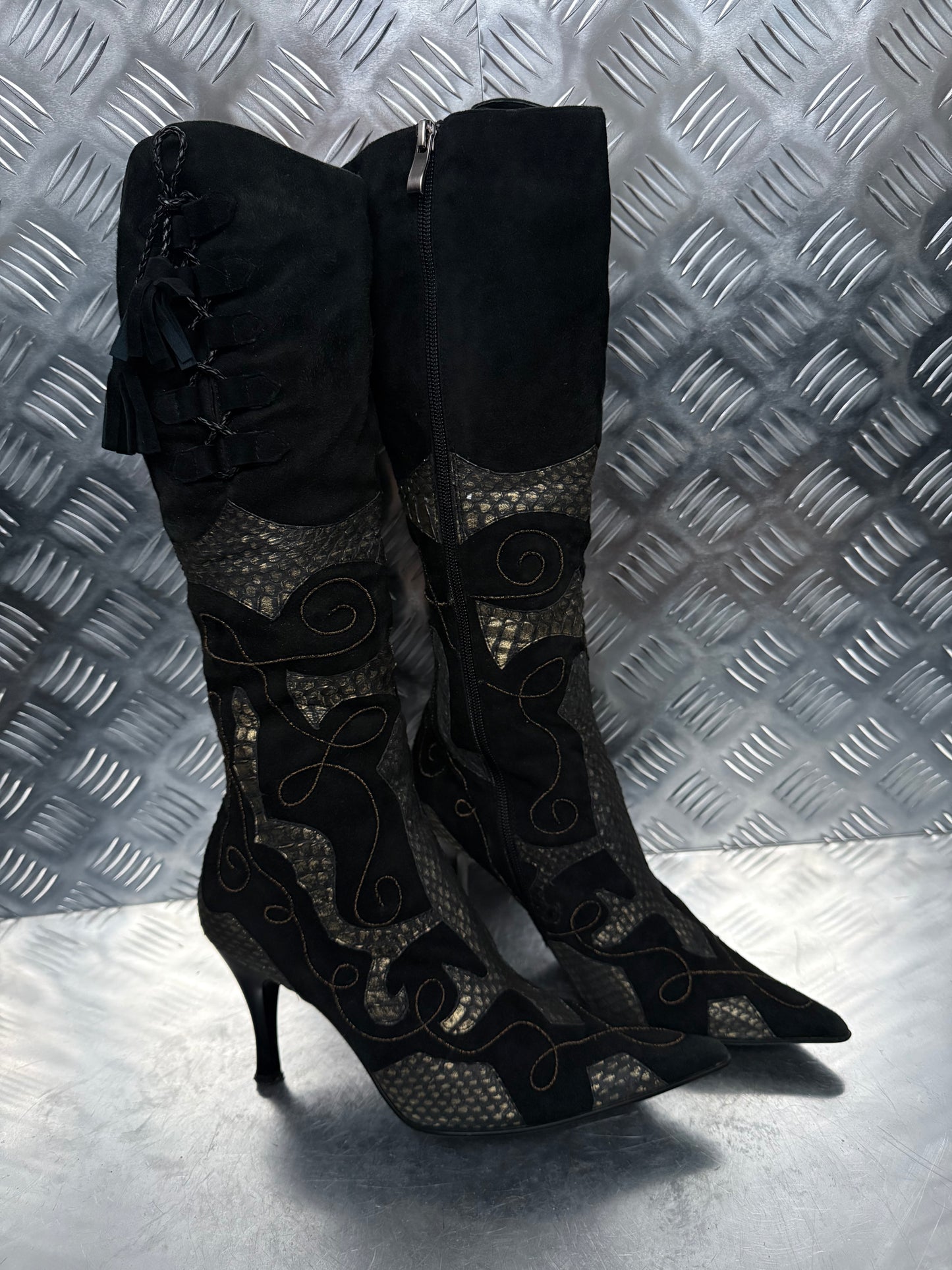 Vintage Italian Black Suede Embroidered Heeled Boots TWINKLING GLOBAL