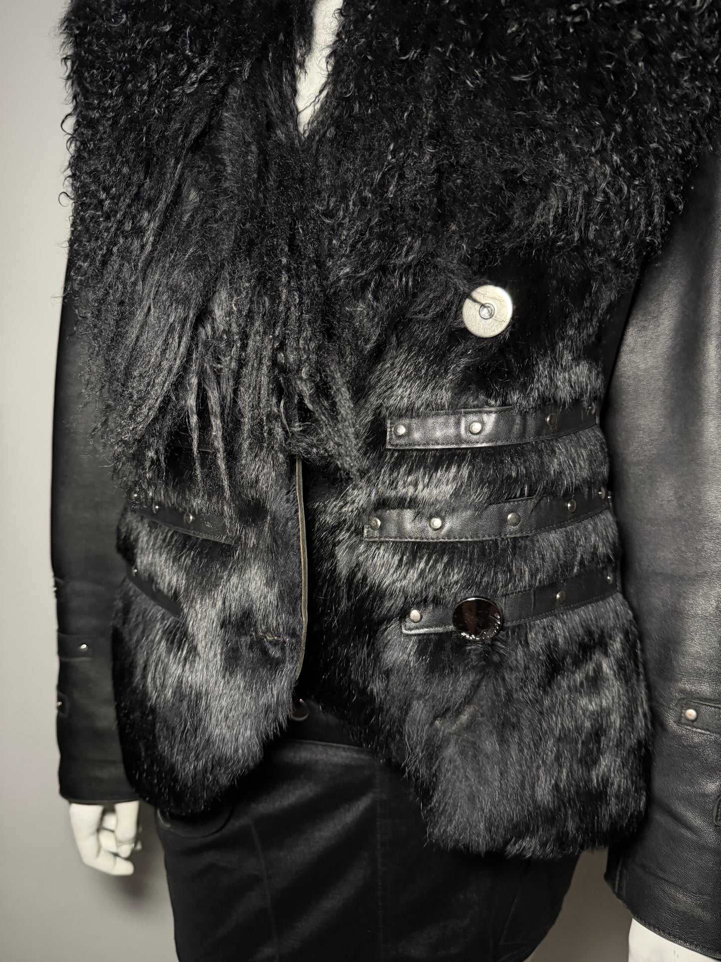 Vintage leather jacket with lama fur collar Twinkling Global