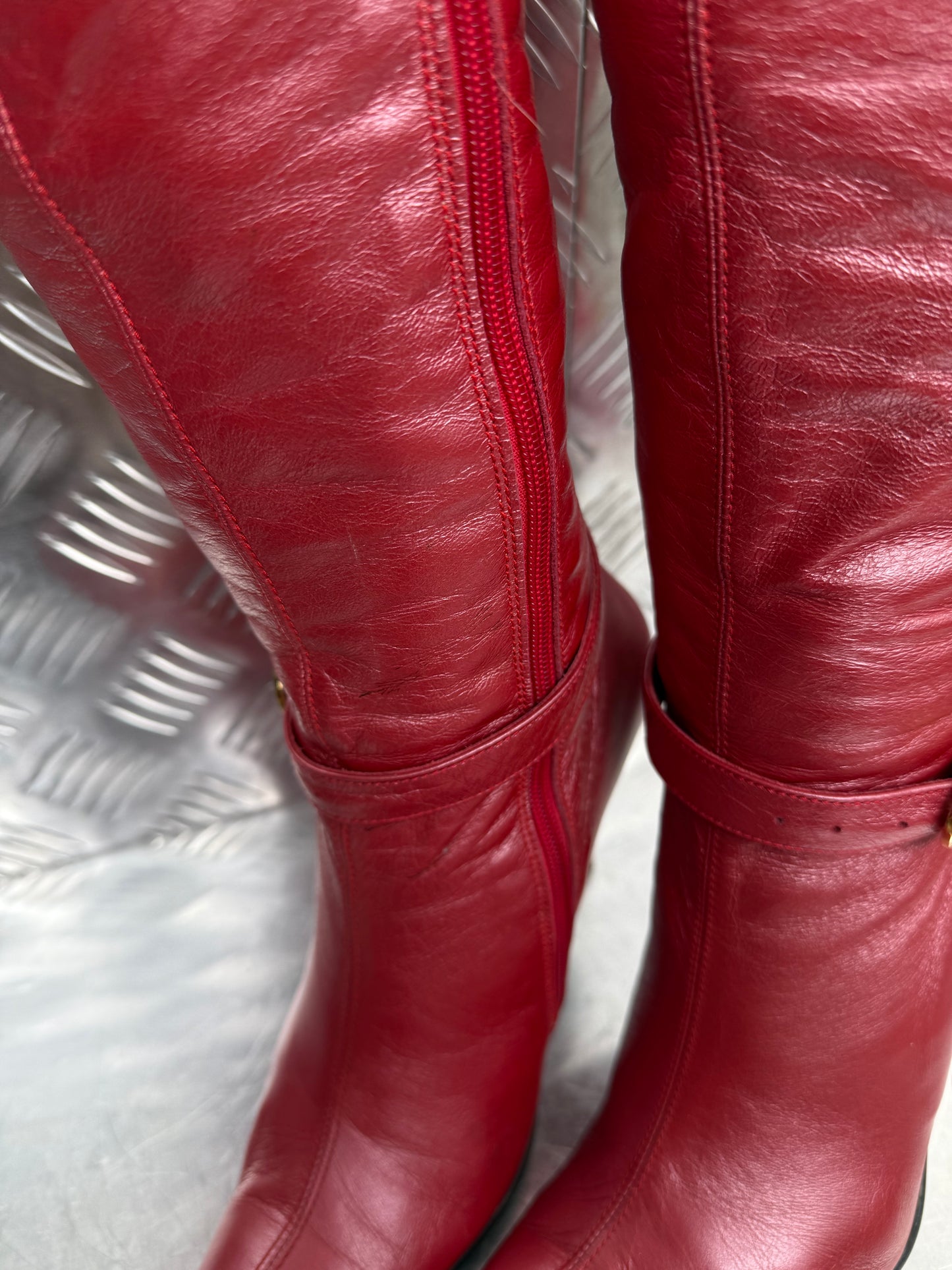 Vintage red leather over-the-knee boots with removable straps Twinkling Global