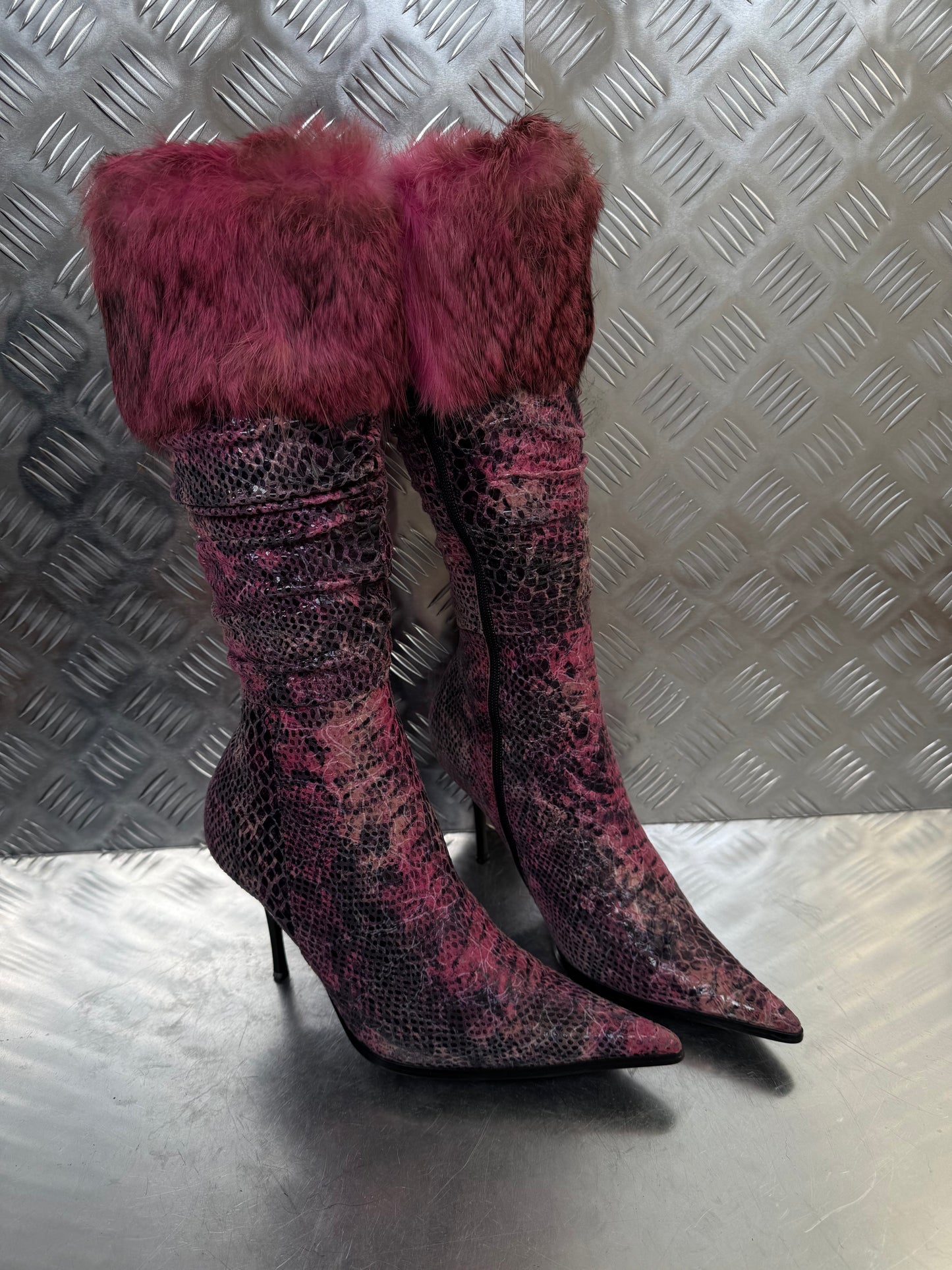 Vintage Italy leather boots with real fur trim Twinkling Global