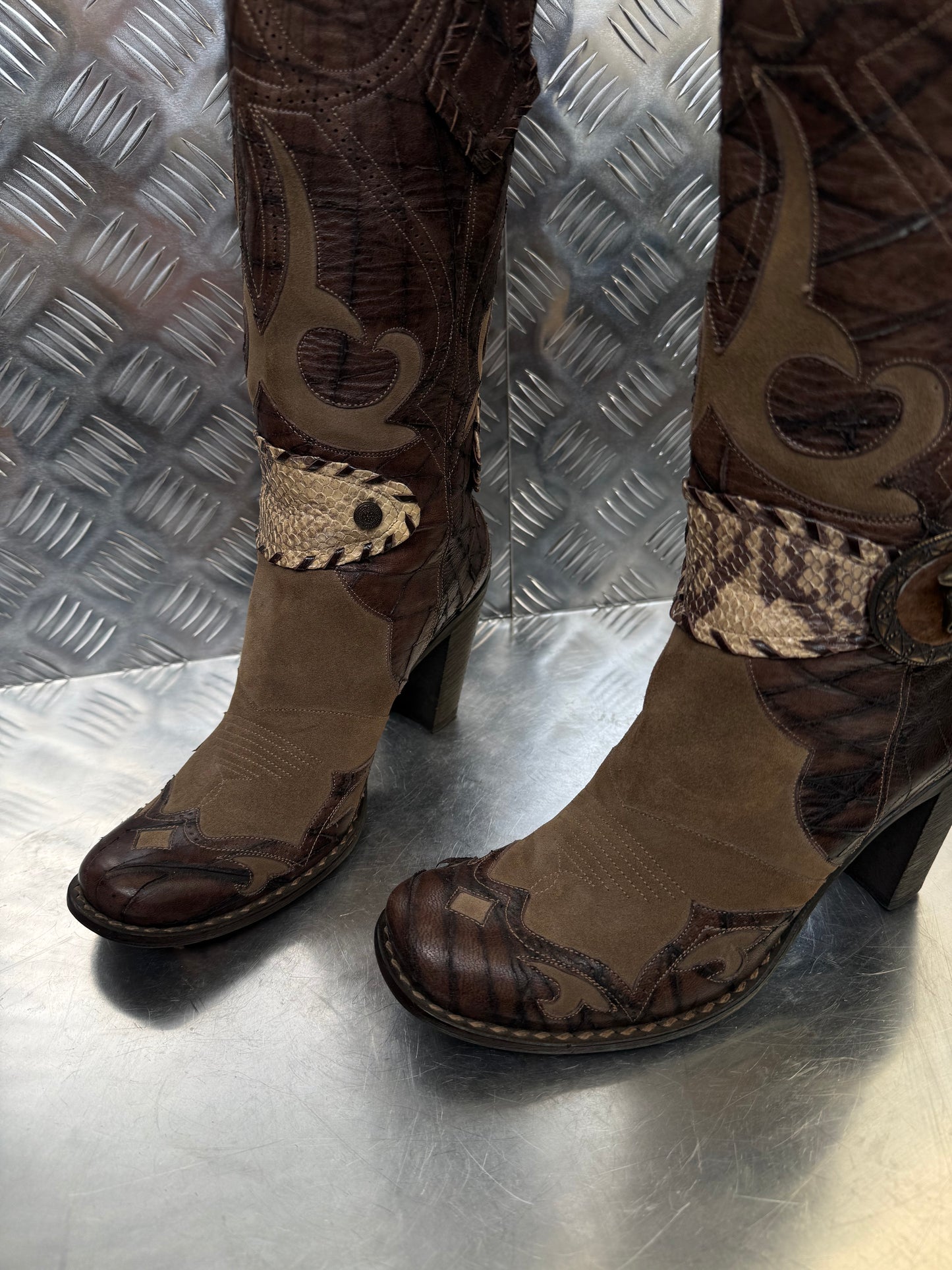 Vintage Italian leather cowboy boots TWINKLING GLOBAL