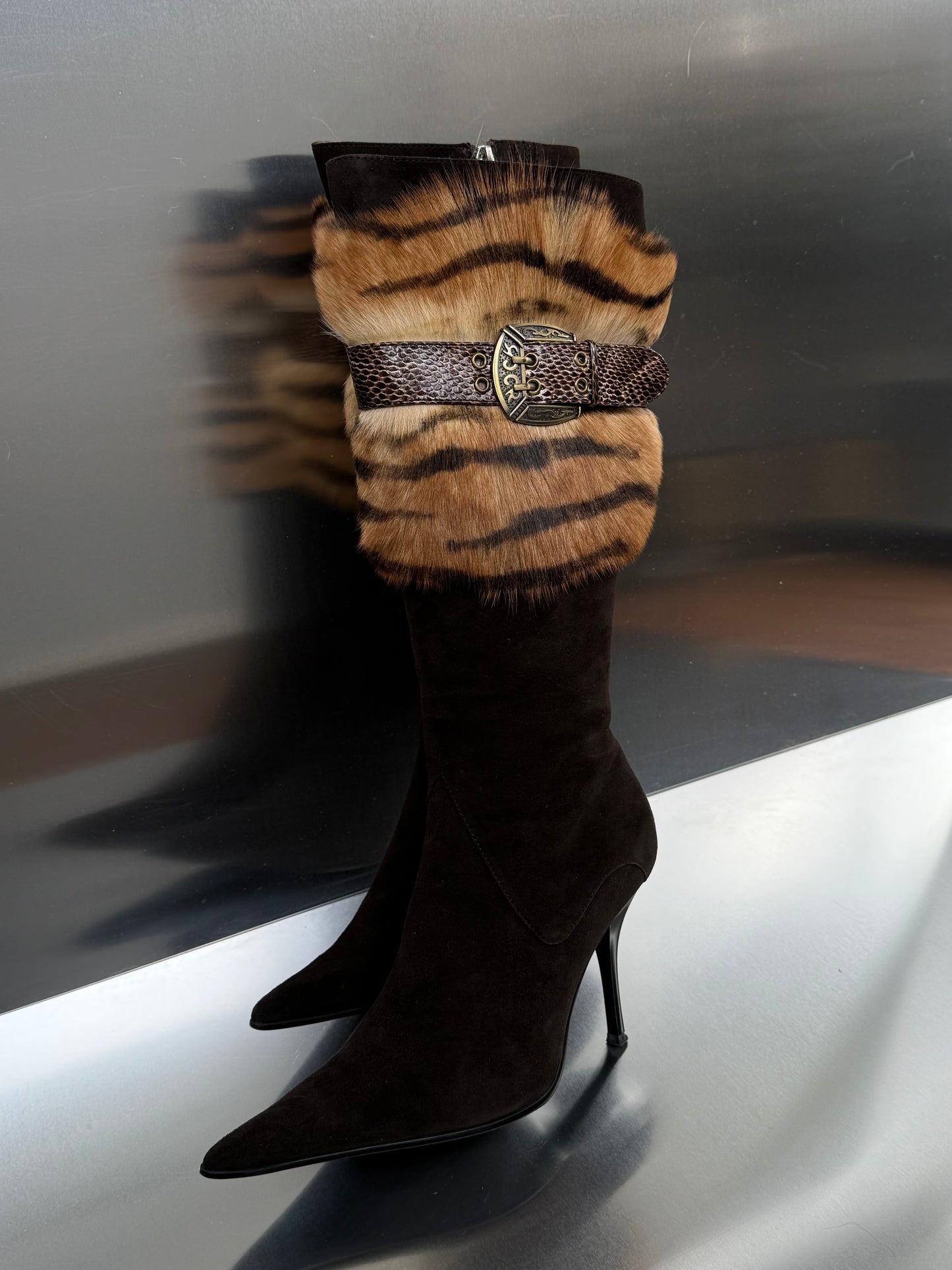 Vintage suede boots with fur - TWINKLING GLOBAL