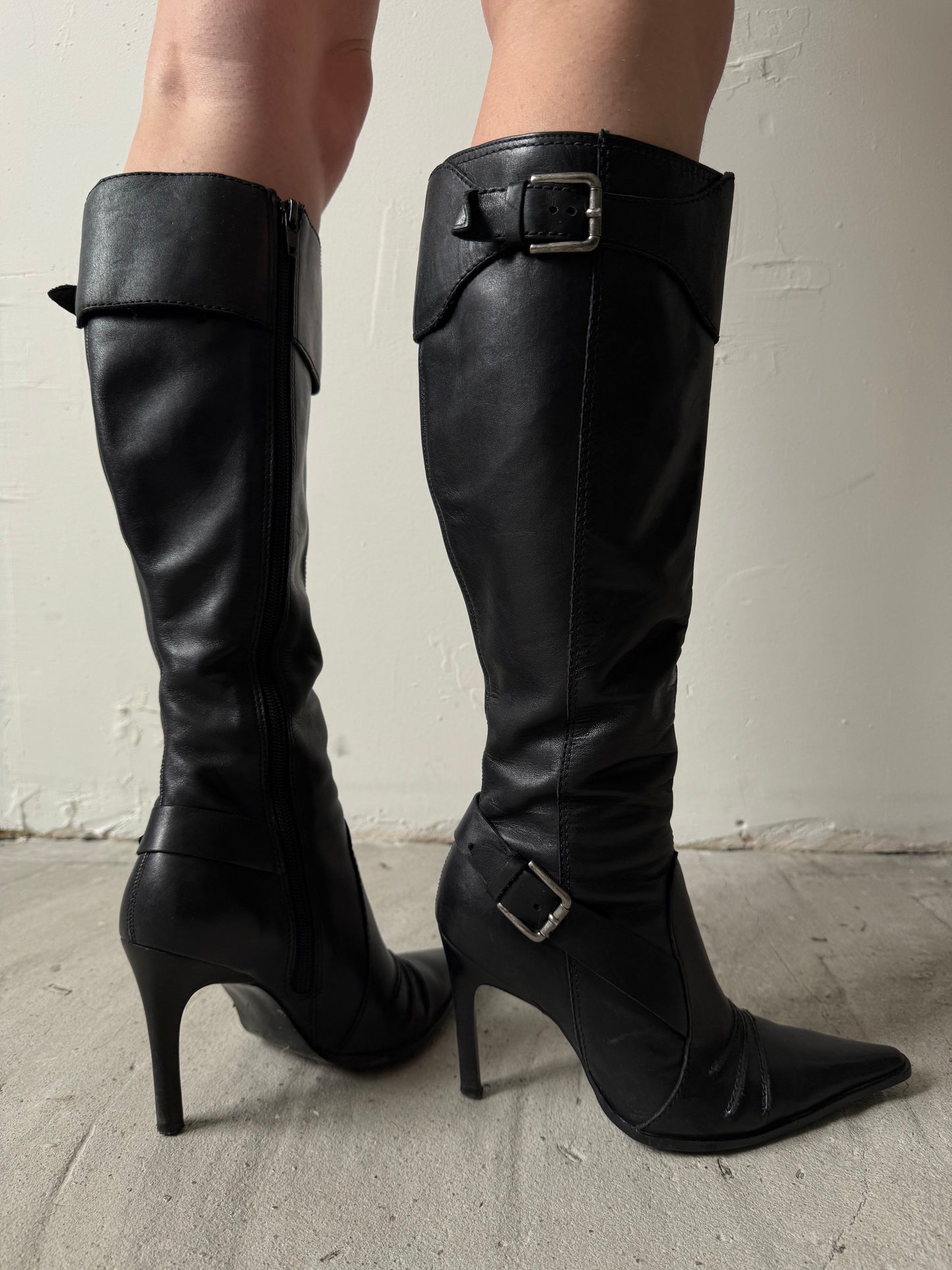 Vintage y2k leather knee-high boots TWINKLING GLOBAL