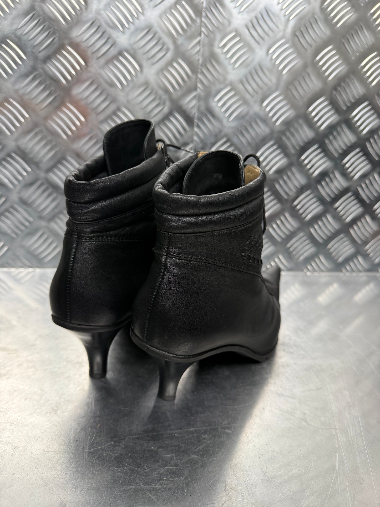 Vintage Black Leather Lace-Up Heeled Boots TWINKLING GLOBAL