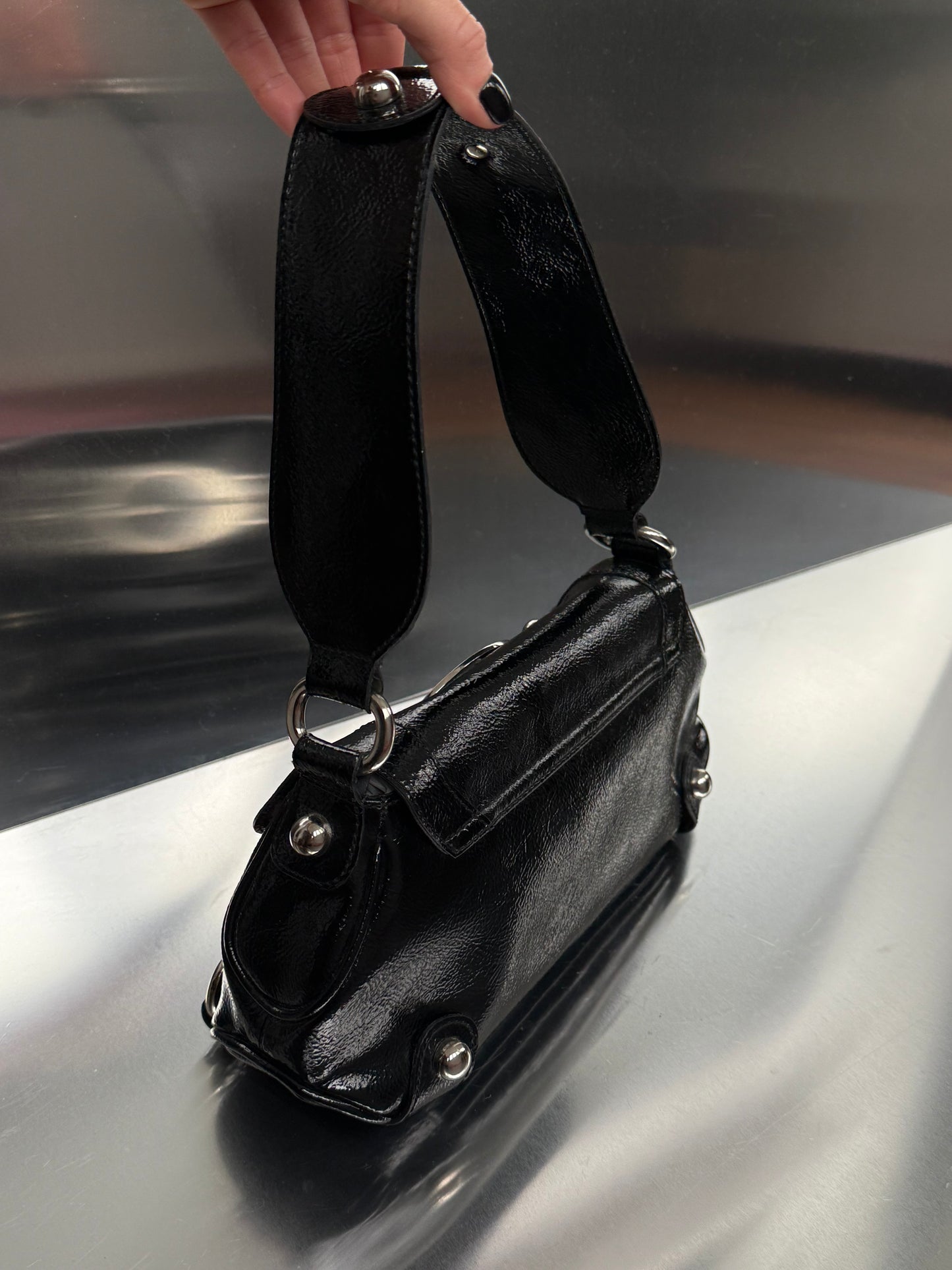 Vintage bag Guess - TWINKLING GLOBAL