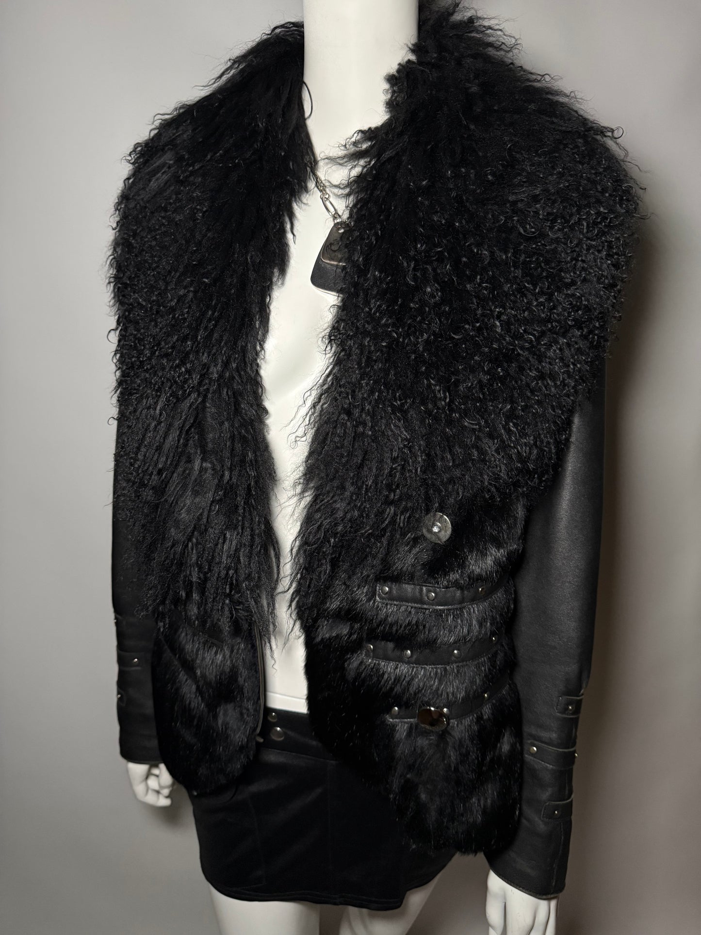 Vintage leather jacket with lama fur collar Twinkling Global