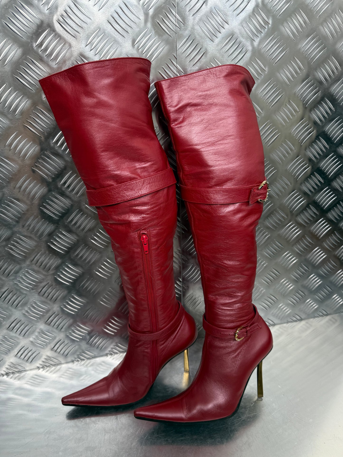 Vintage red leather over-the-knee boots with removable straps Twinkling Global