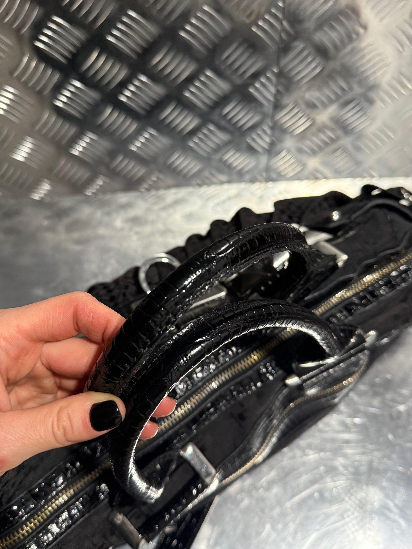 Vintage Black Guess Studded Bag – TWINKLING GLOBAL