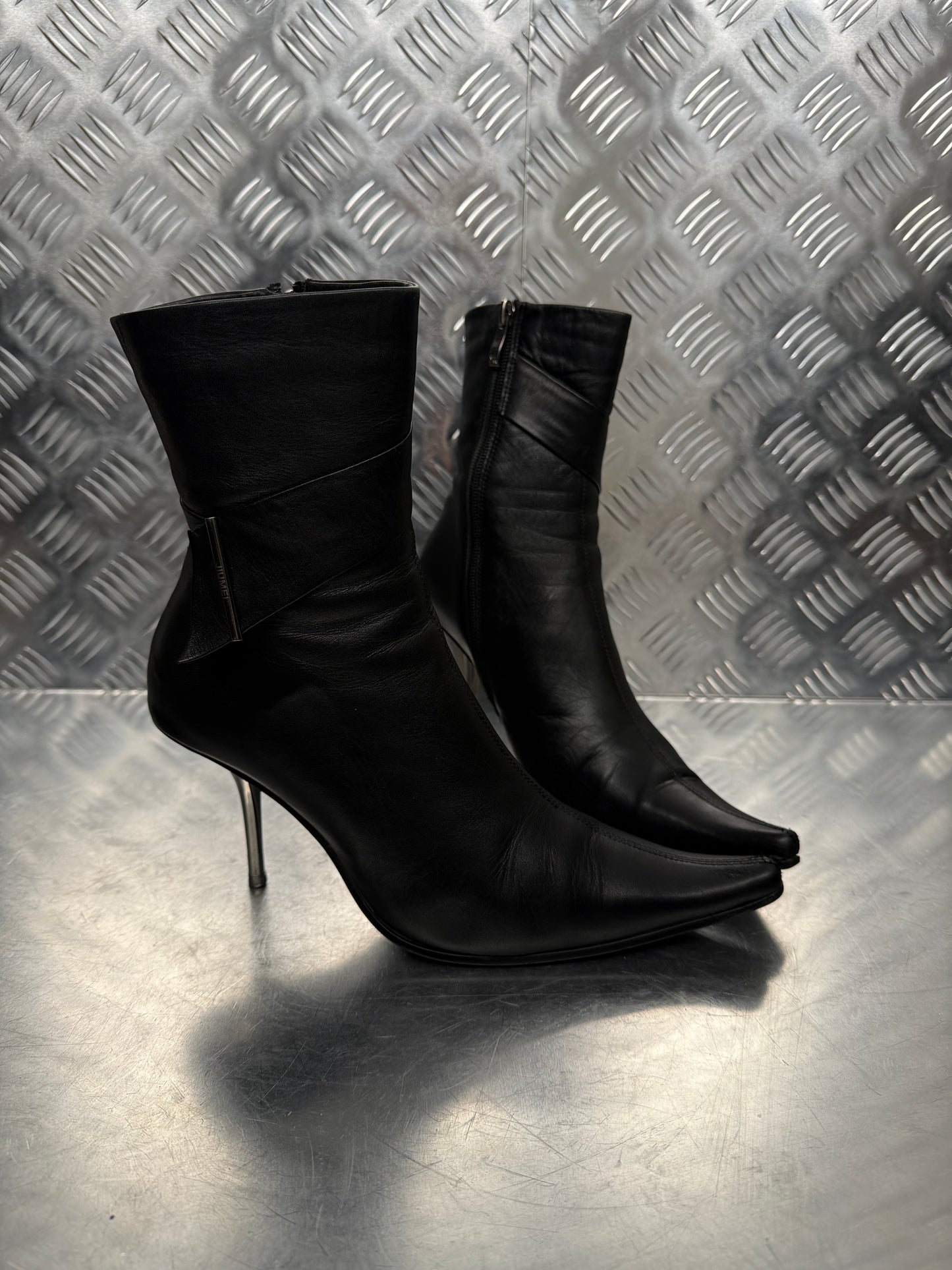 Vintage Italian leather ankle boots with metal stiletto heel TWINKLING GLOBAL