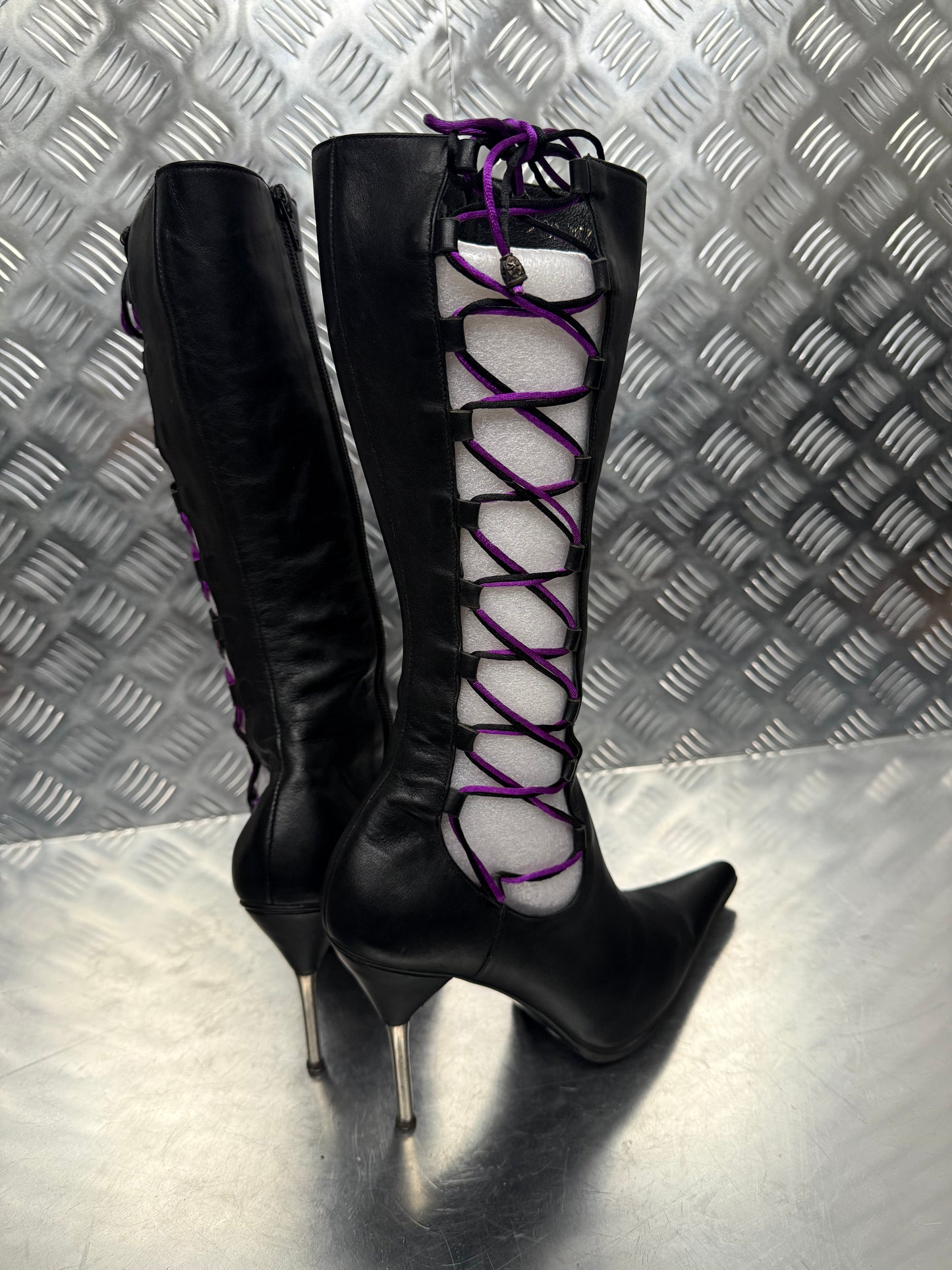 Vintage Italian Laced Leather Heeled Boots TWINKLING GLOBAL