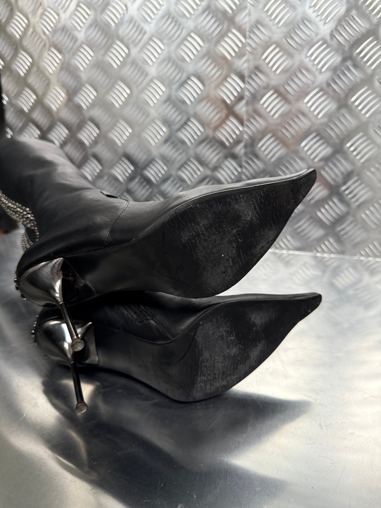 Vintage Black Studded Leather Boots – TWINKLING GLOBAL