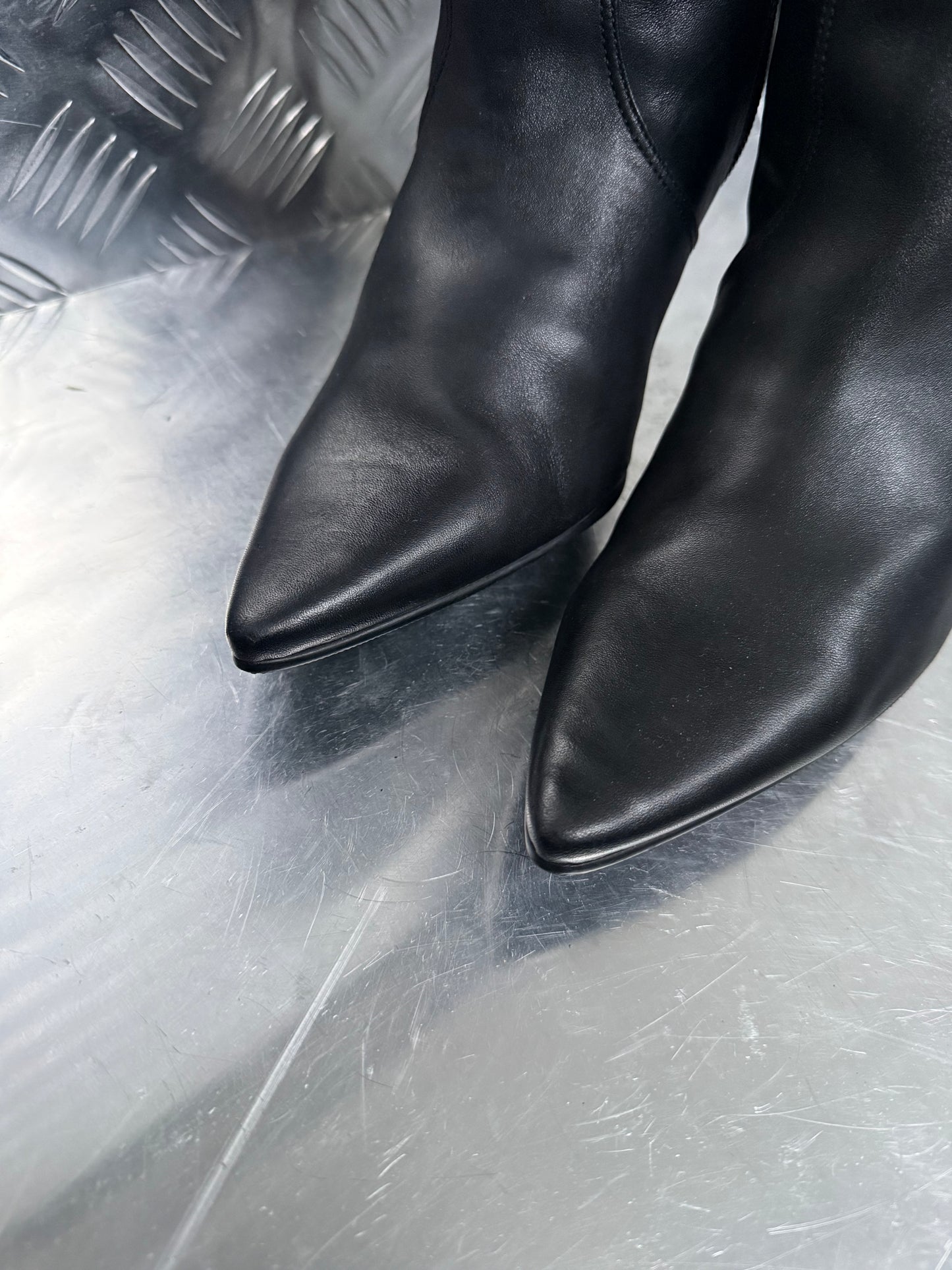 Vintage Black Leather Knee-High Boots BUFFALO TWINKLING GLOBAL