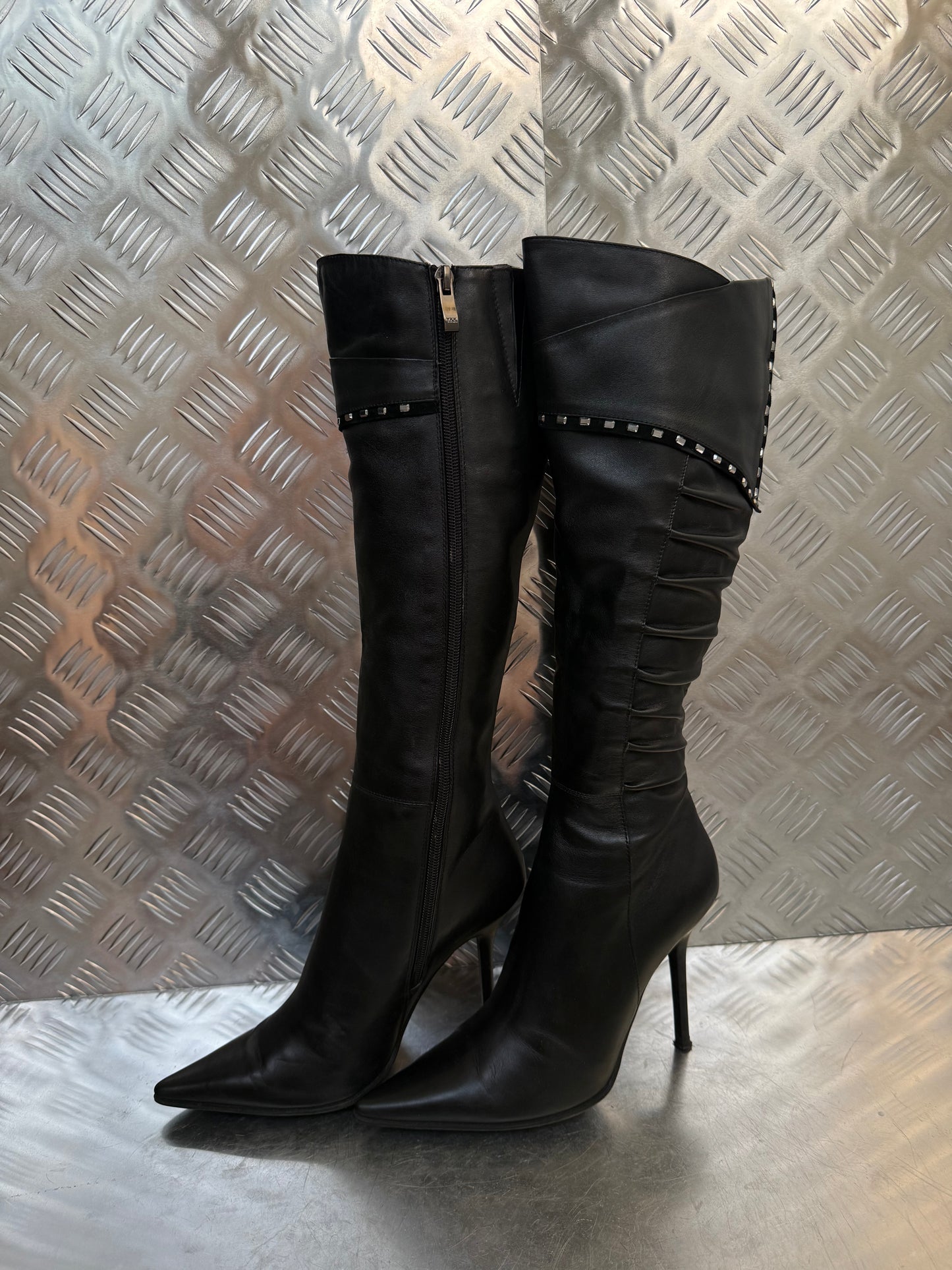Vintage pointed-toe leather high-heel boots Twinkling Global
