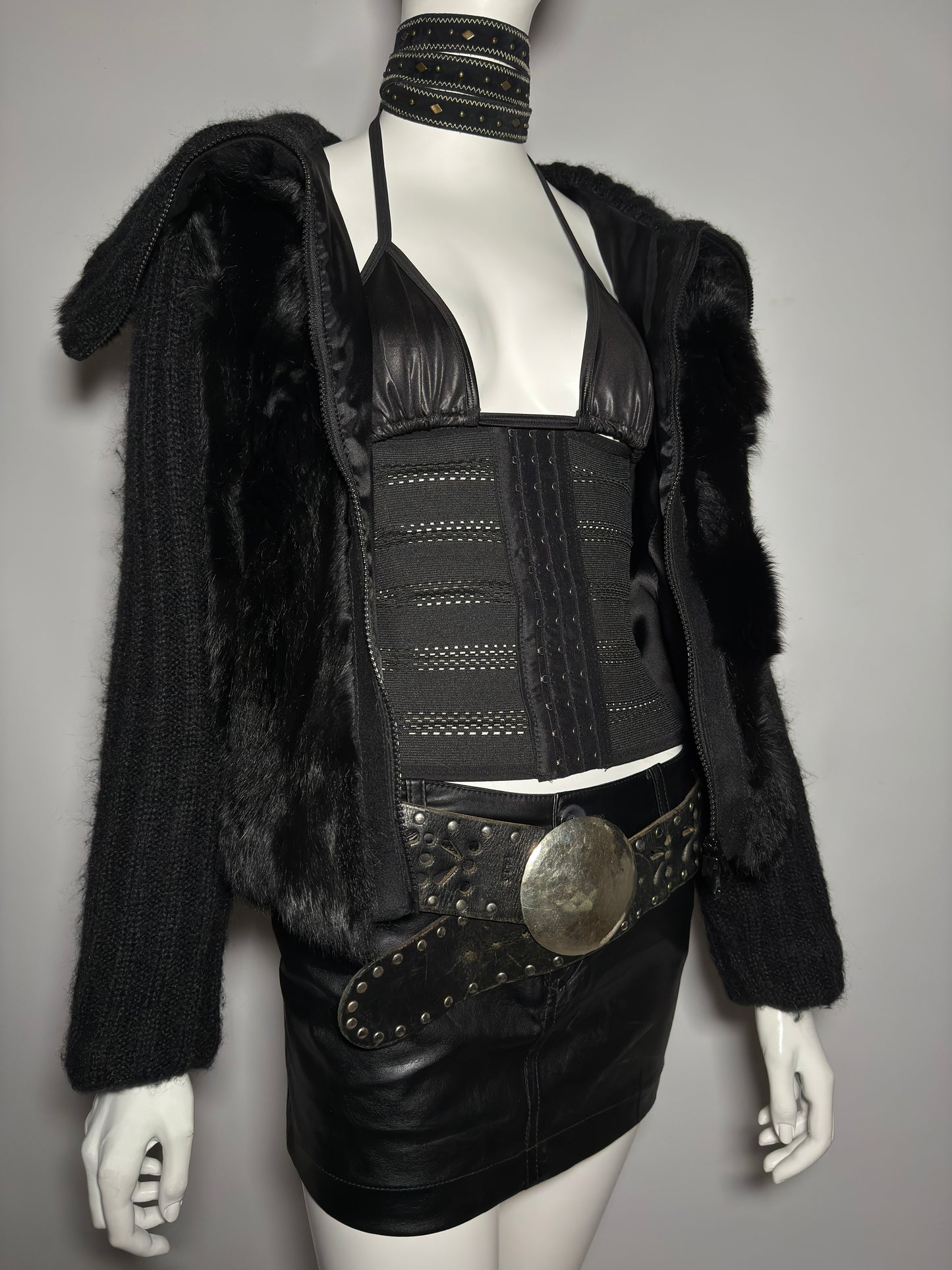 Vintage jacket with natural fur details  - TWINKLING GLOBAL