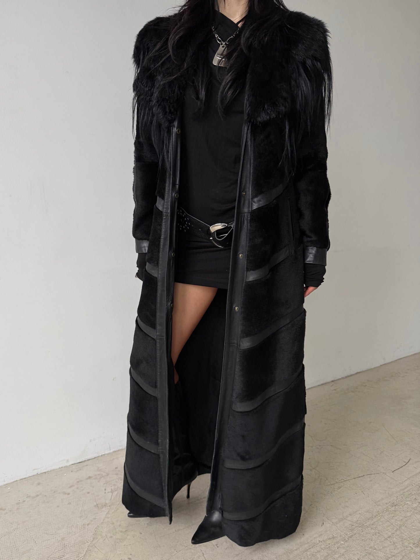 Vintage Black Leather Long Coat with Real Fur TWINKLING GLOBAL