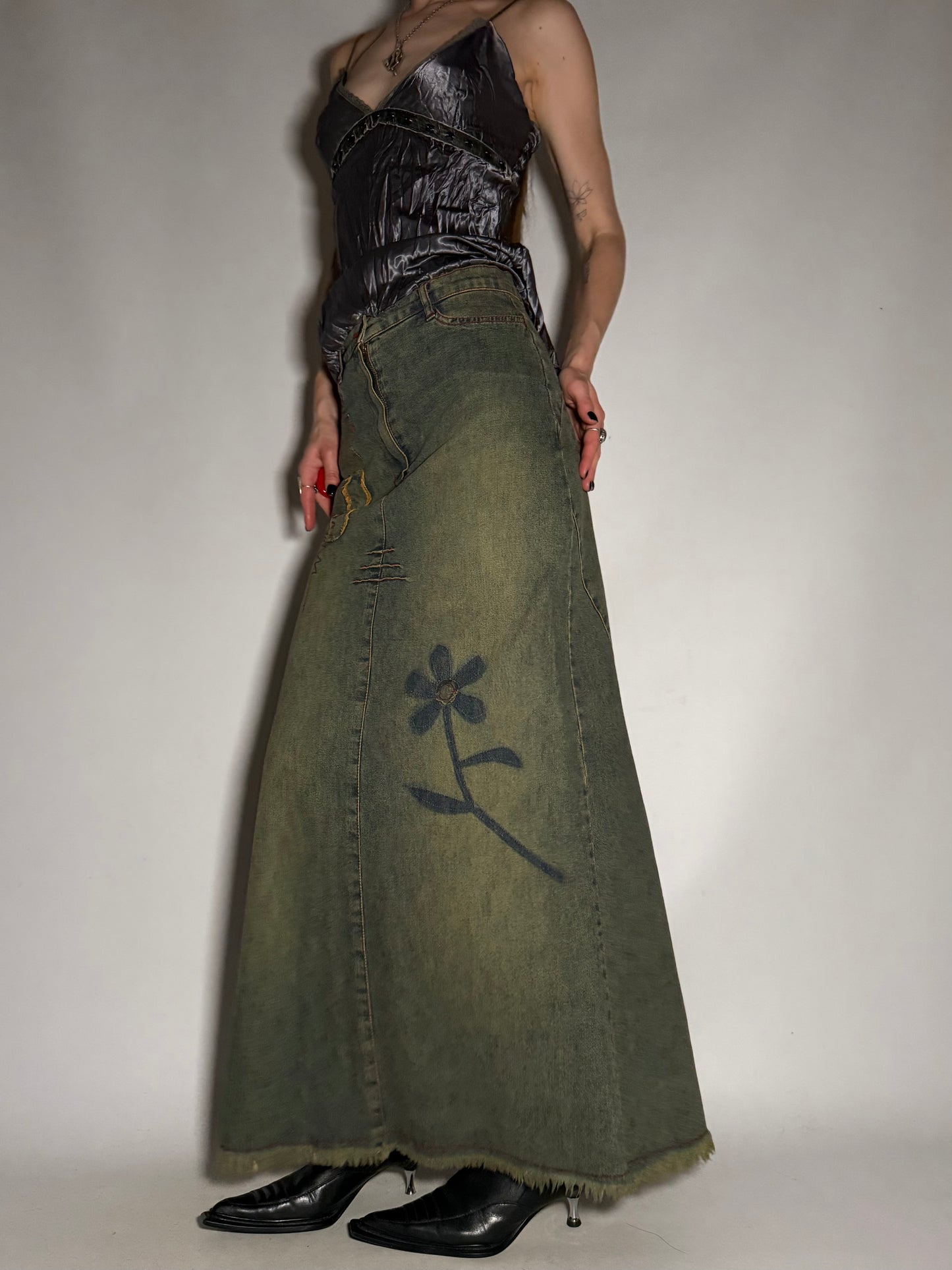 Vintage Maxi Denim Skirt with Flower Print and Contrast Stitching TWINKLING