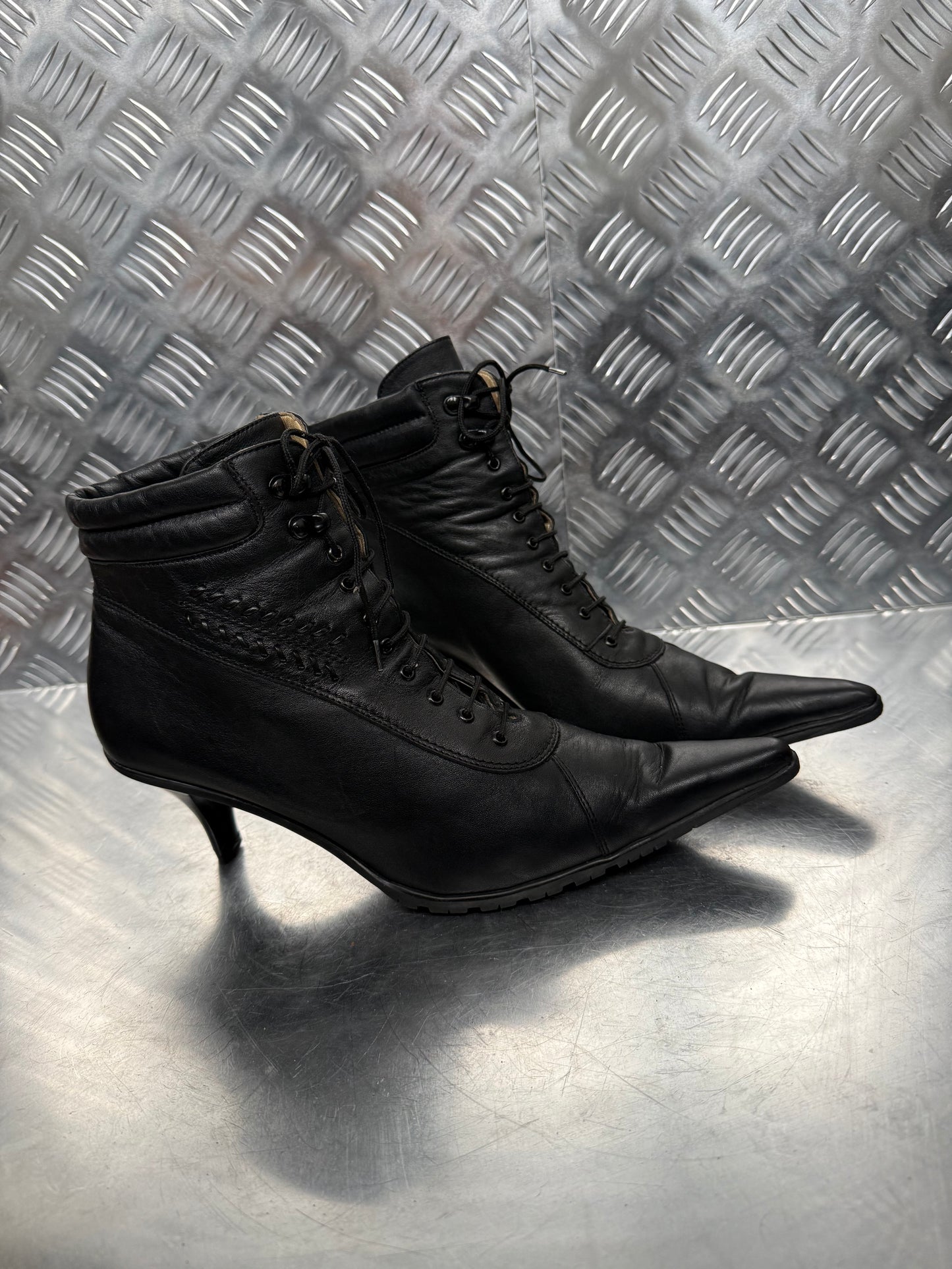 Vintage Black Leather Lace-Up Heeled Boots TWINKLING GLOBAL