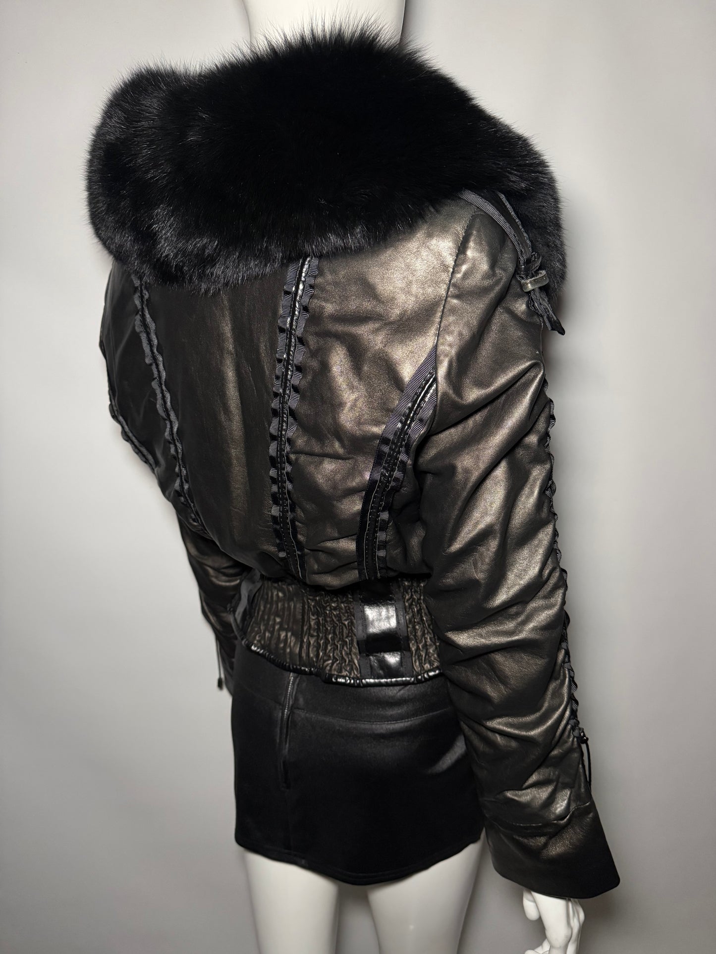 VINTAGE LEATHER JACKET WITH REAL FUR — TWINKLING GLOBAL