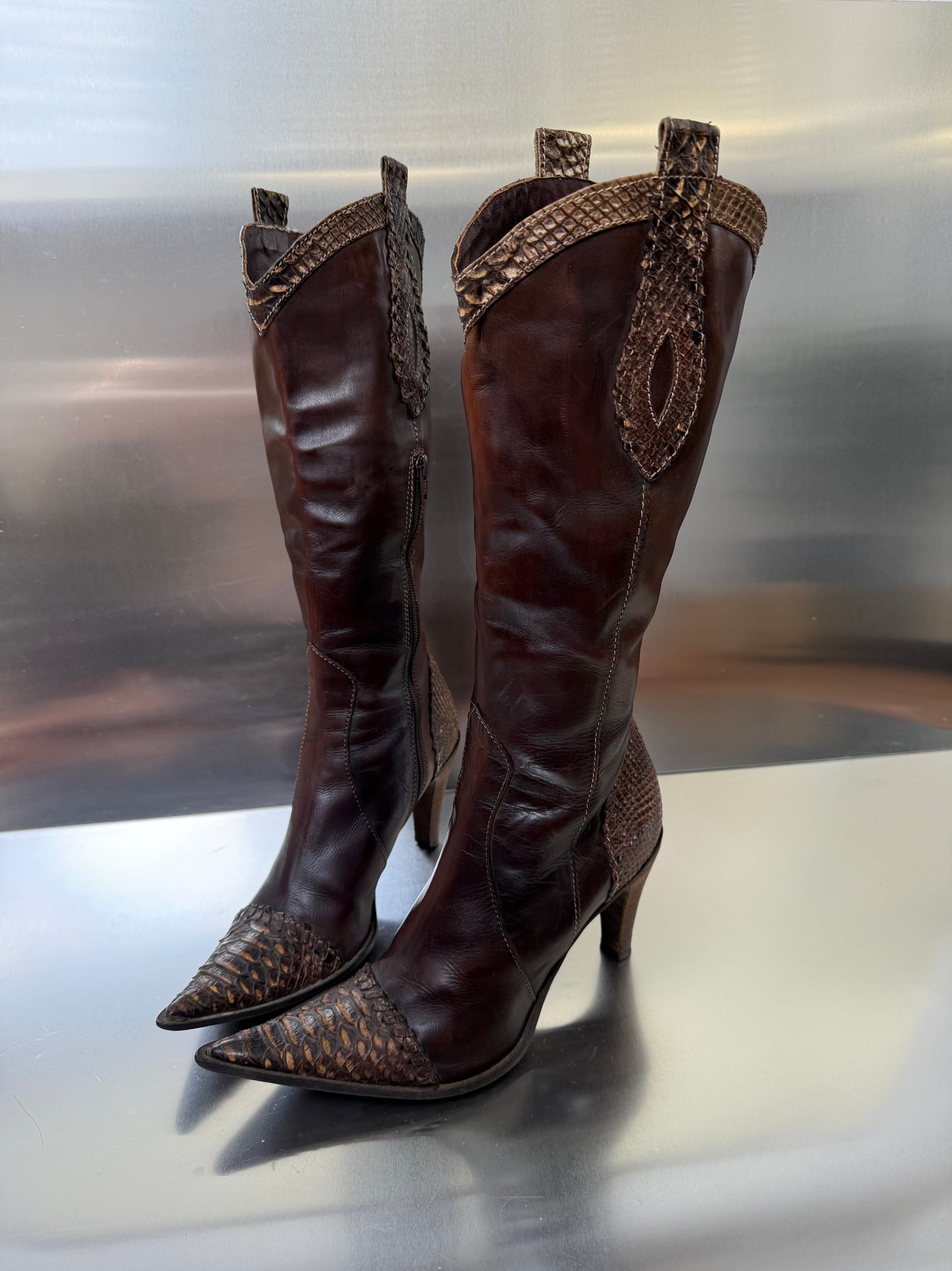 Vintage Leather Cowboy Boots with Heel - TWINKLING GLOBAL