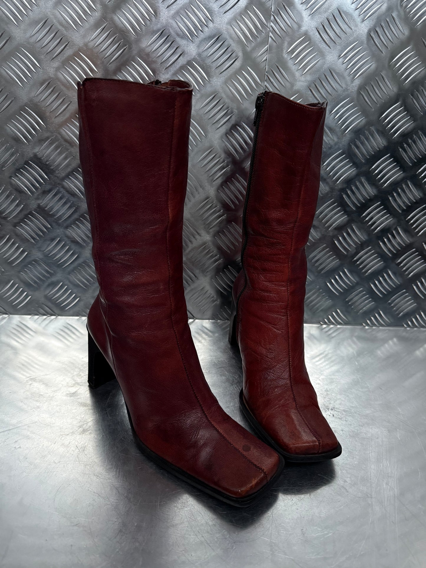 Vintage Burgundy Leather Boots – TWINKLING GLOBAL