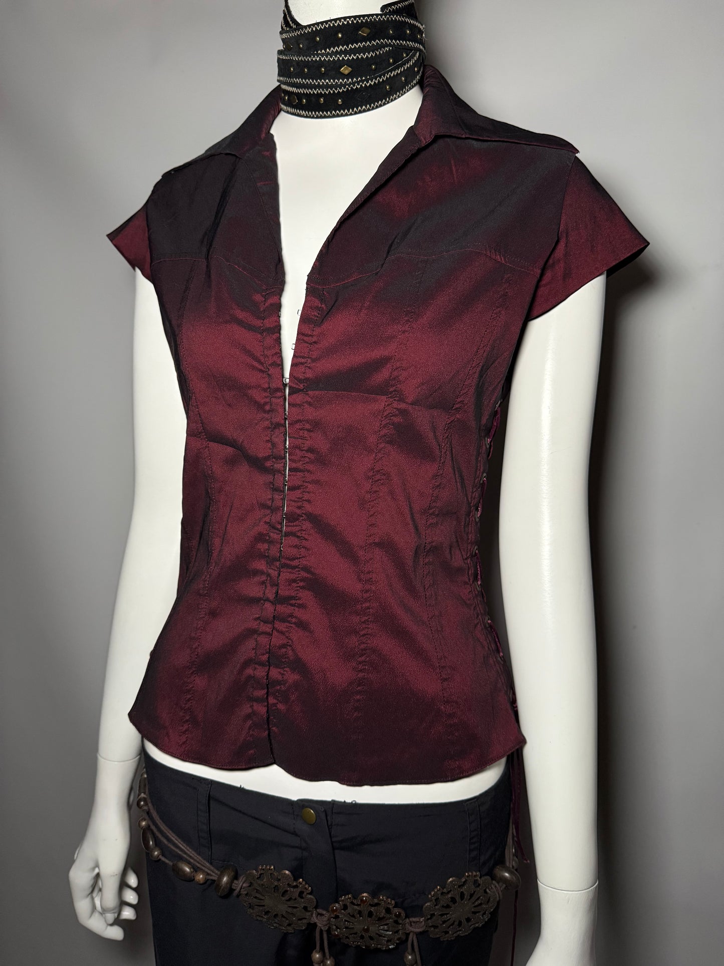 Vintage top - TWINKLING GLOBAL