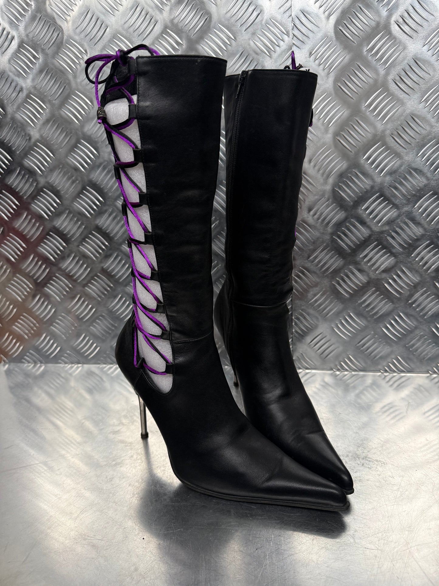 Vintage Italian Laced Leather Heeled Boots TWINKLING GLOBAL