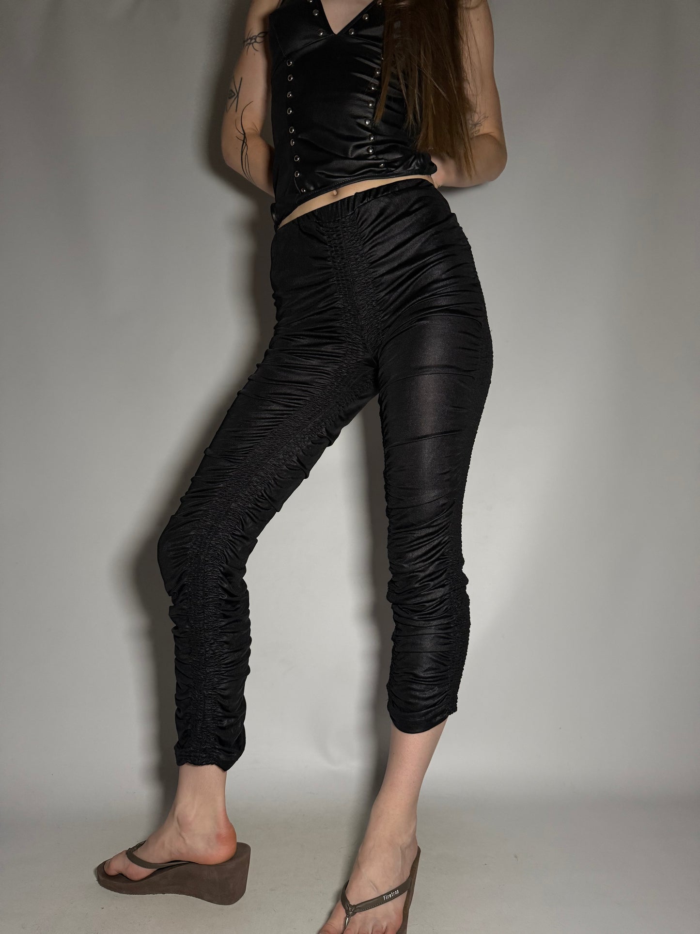 Y2K Black Ruched Capri Pants with Shiny Stretch Fabric Twinkling