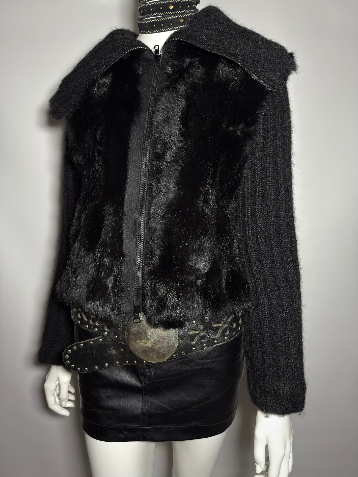 Vintage jacket with natural fur details  - TWINKLING GLOBAL