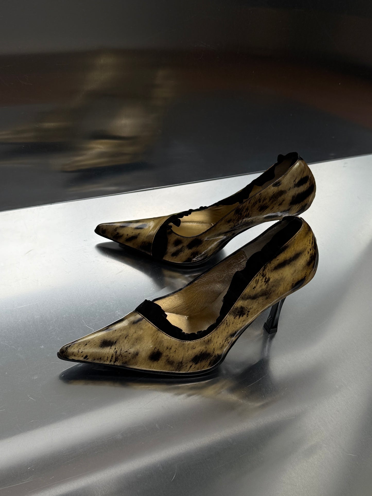 Vintage Leather Leopard Heels - TWINKLING GLOBAL