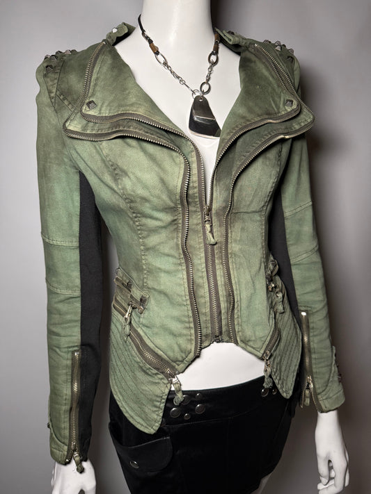 Vintage fitted denim jacket with structured shoulders Twinkling Global