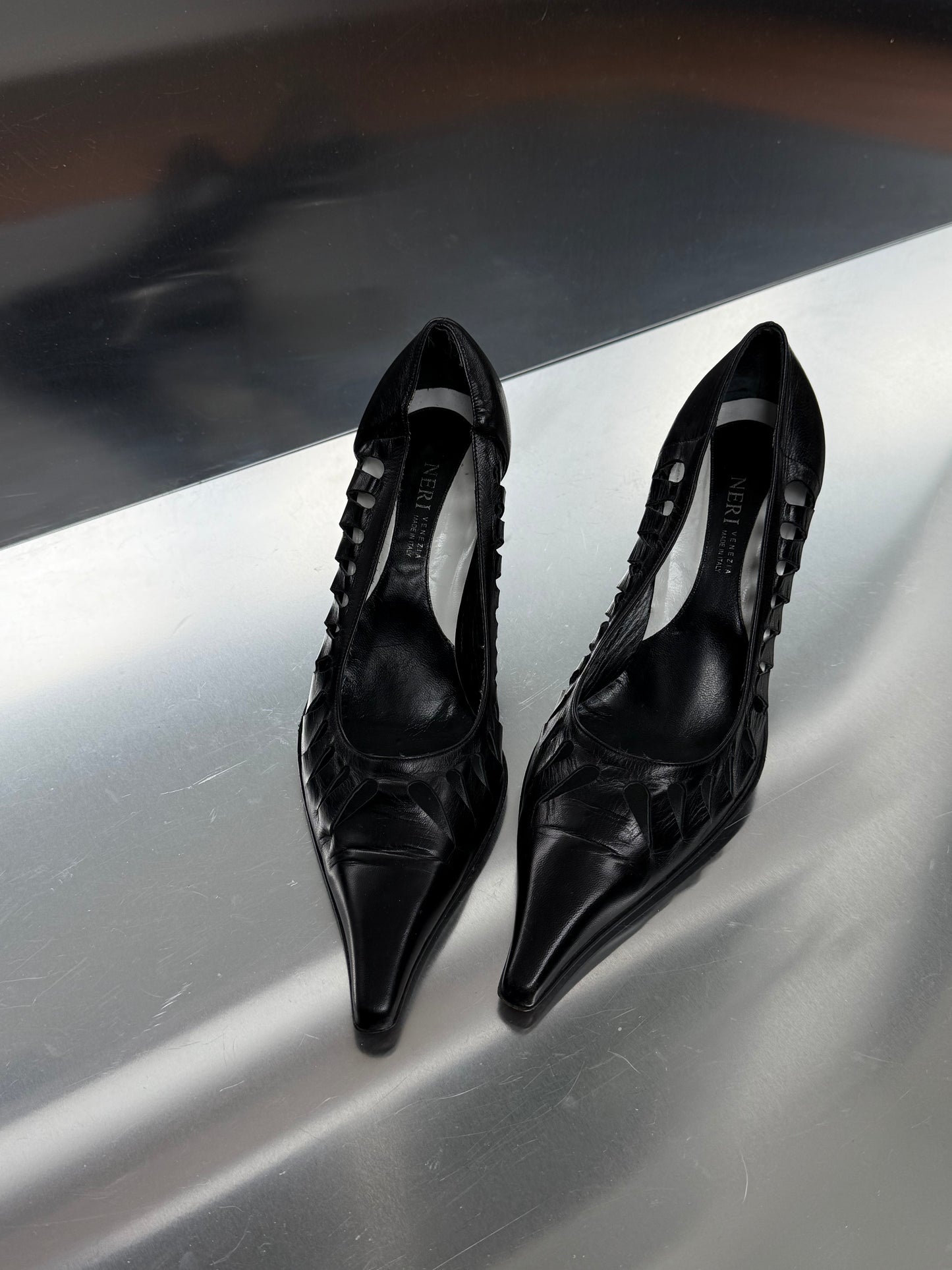 Vintage leather heels - TWINKLING GLOBAL