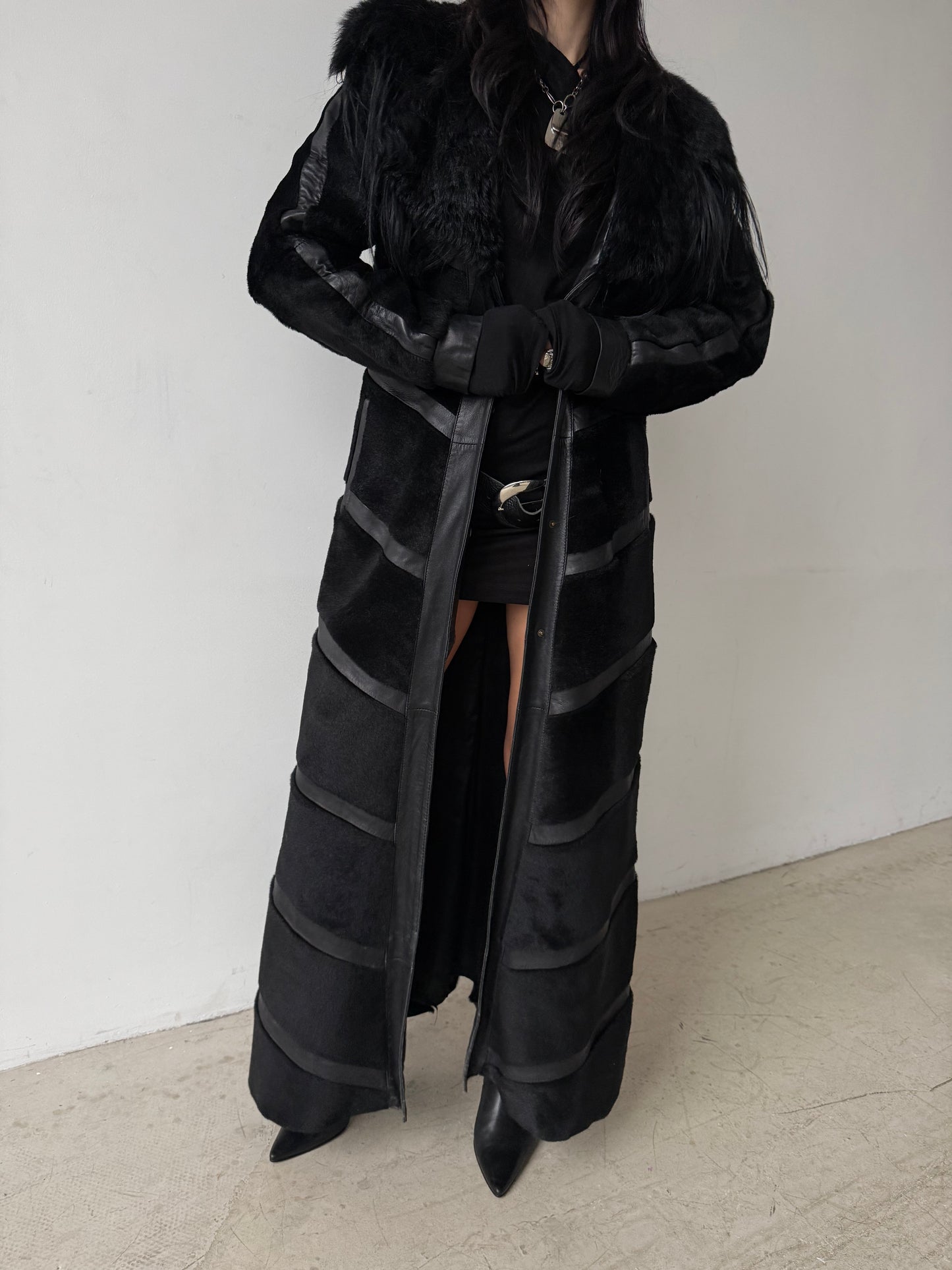 Vintage Black Leather Long Coat with Real Fur TWINKLING GLOBAL