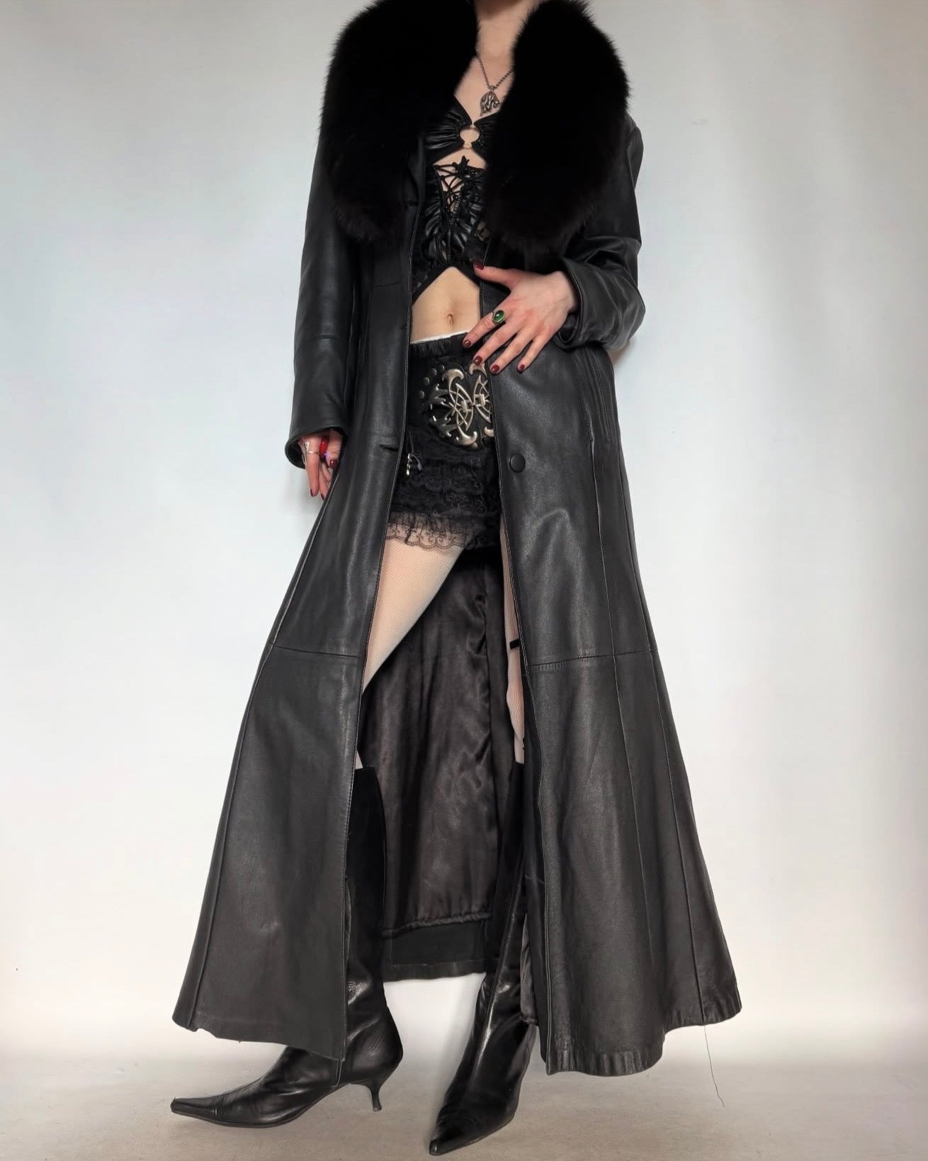 Vintage leather long coat with removable fur collar Twinkling Global