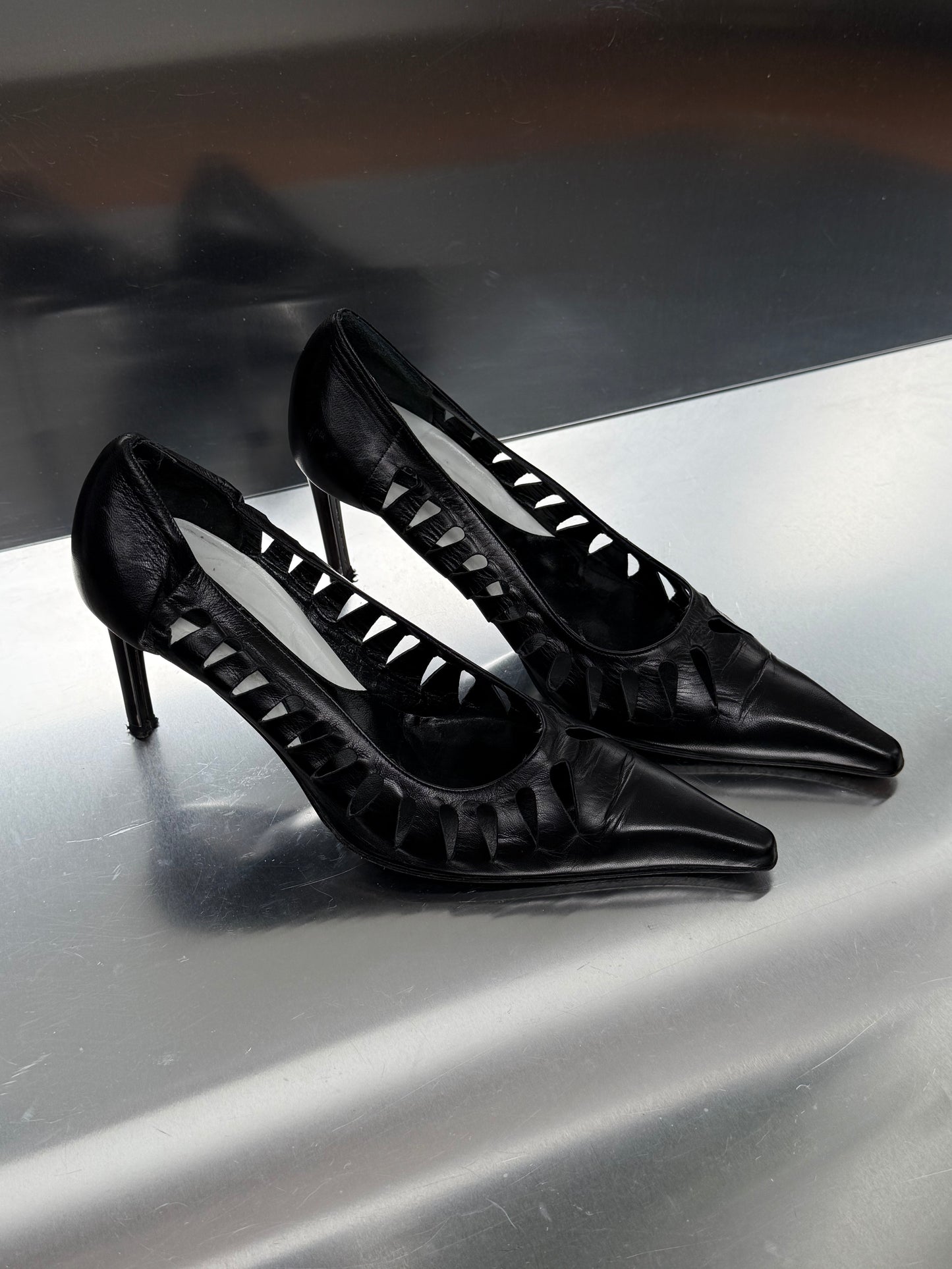 Vintage leather heels - TWINKLING GLOBAL