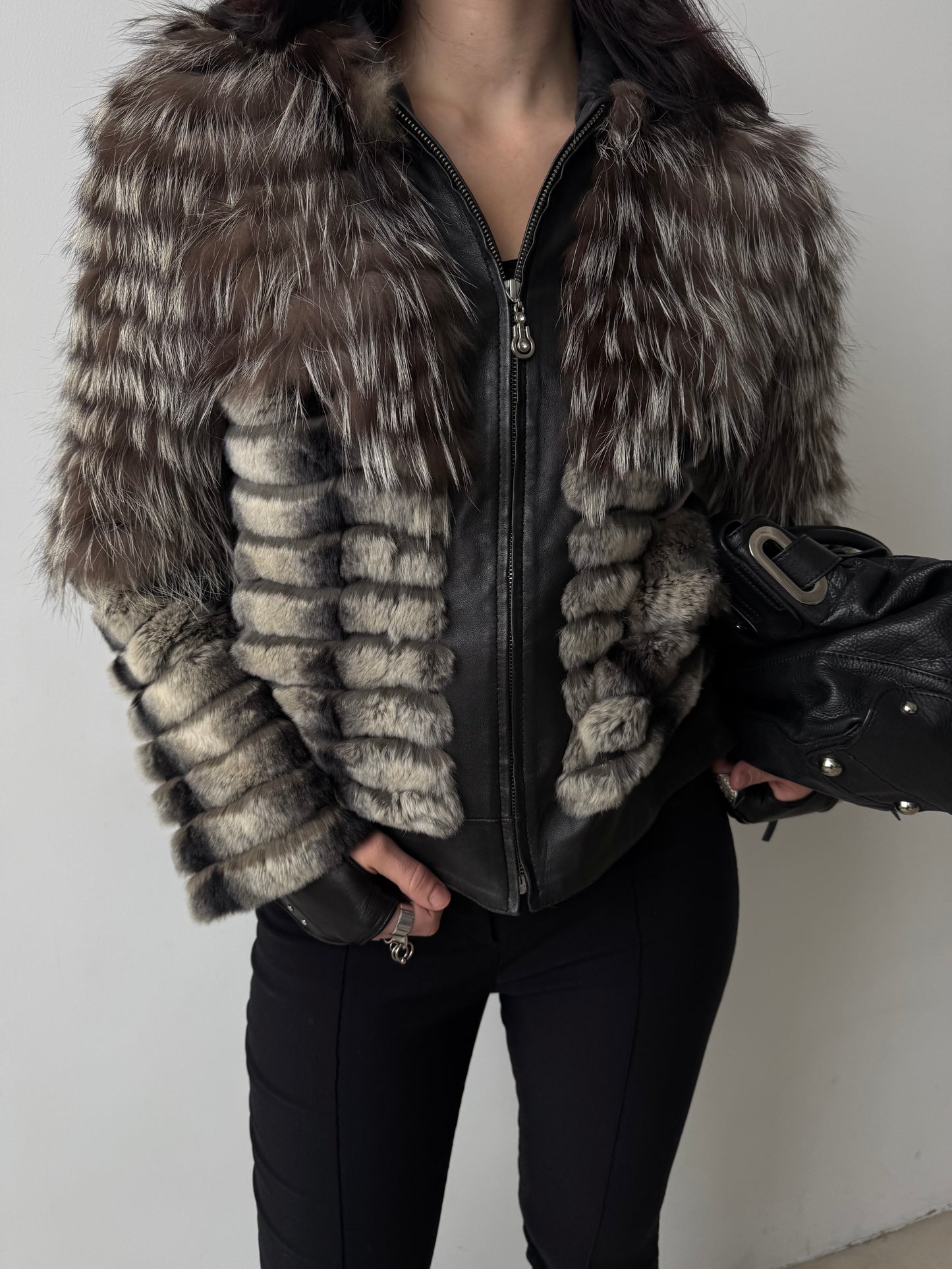 Vintage genuine leather jacket with natural fur and hood TWINKLING GLOBAL