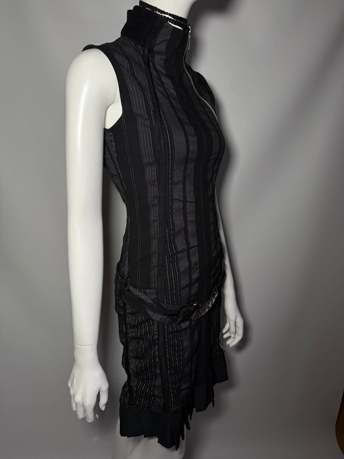 Gothic Striped High-Neck Sleeveless Dress with Belt and Pleated Hem Twinkling