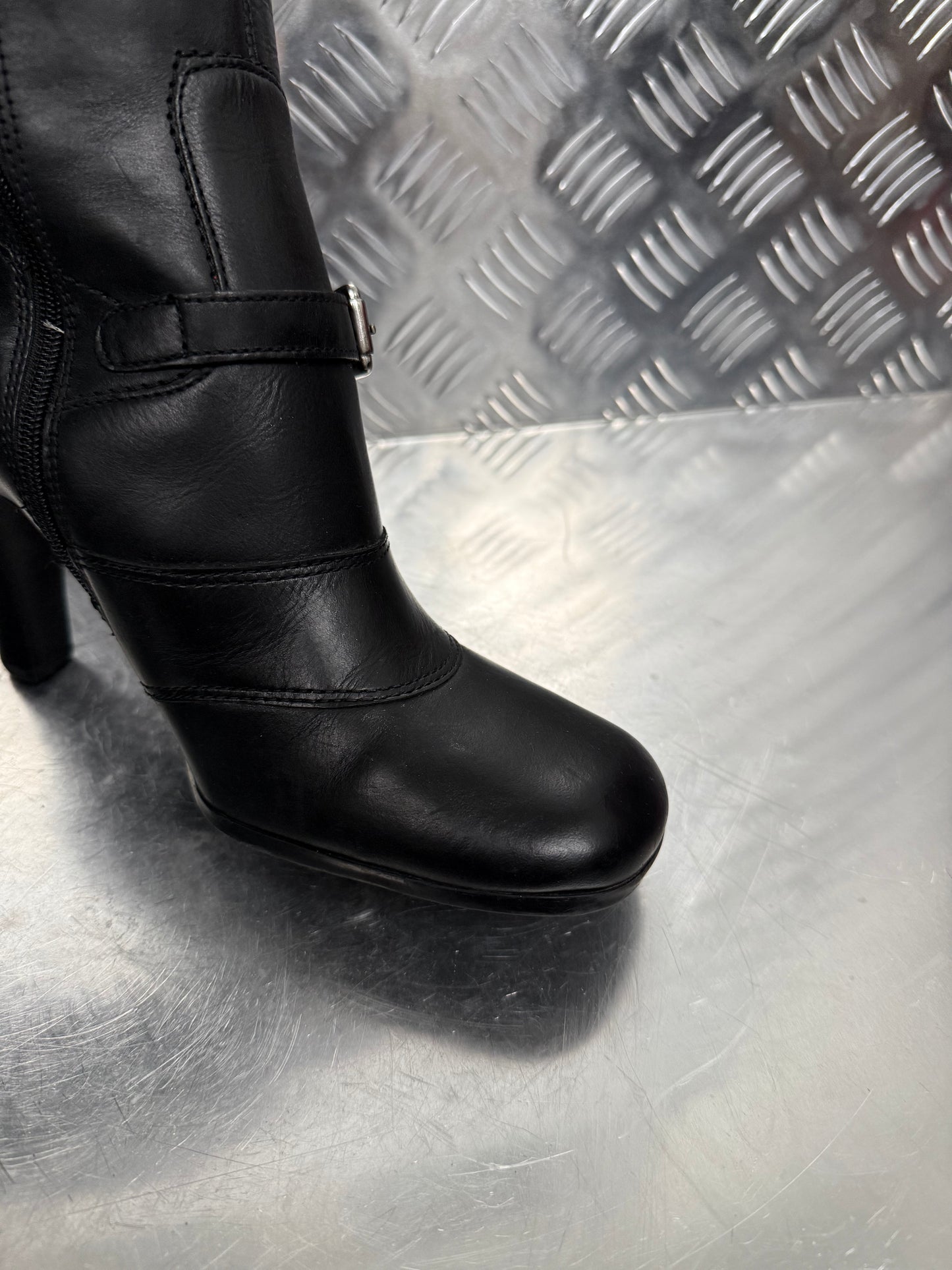 Vintage Black Bronx Leather Boots – TWINKLING GLOBAL
