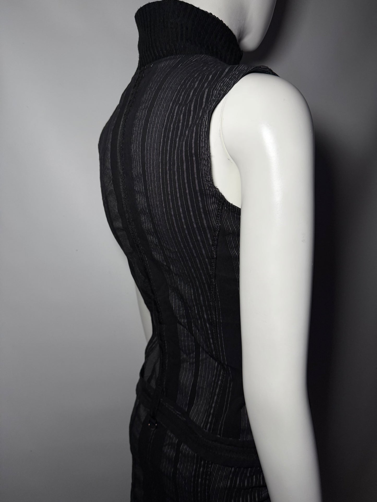 Gothic Striped High-Neck Sleeveless Dress with Belt and Pleated Hem Twinkling