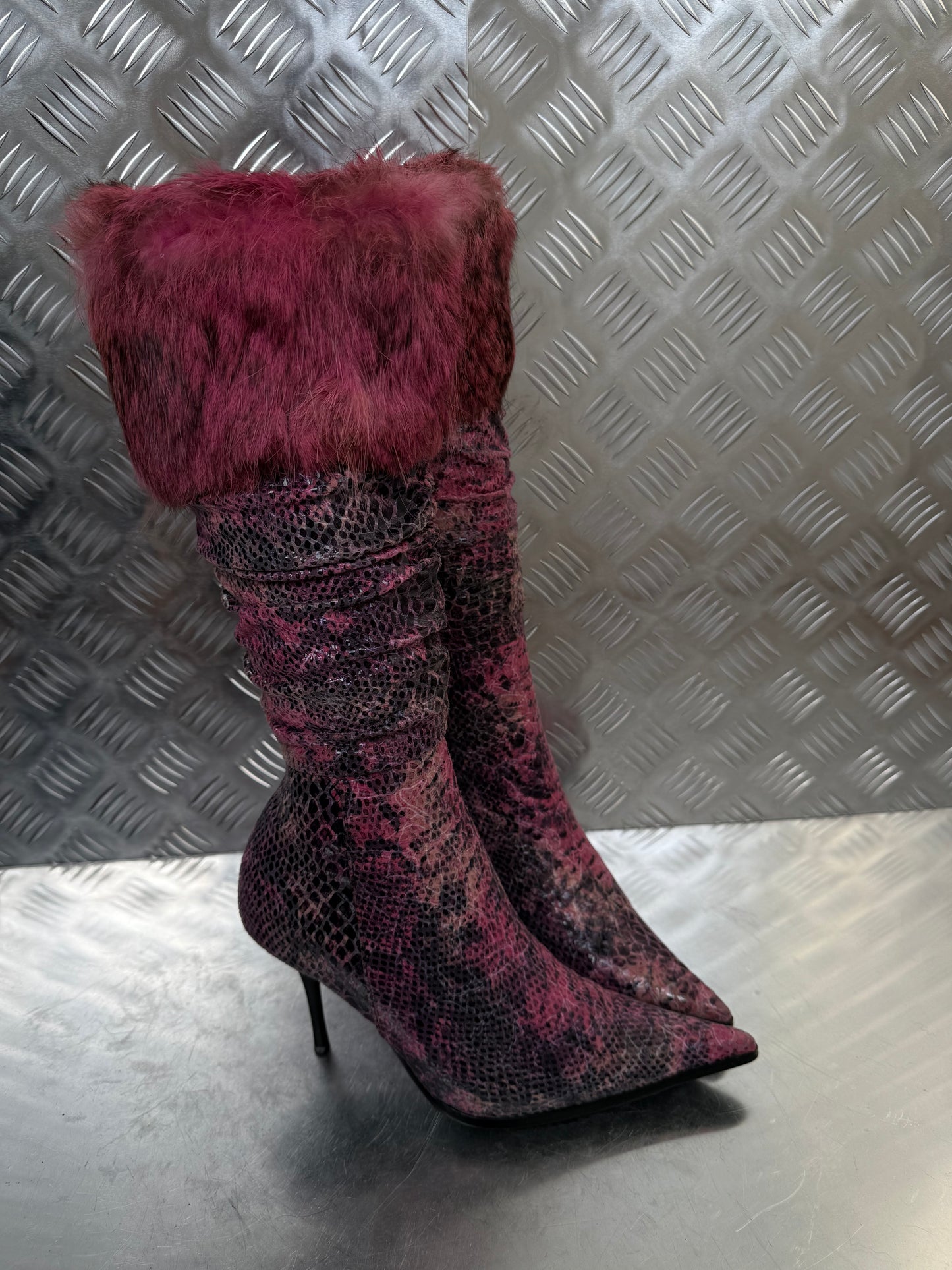 Vintage Italy leather boots with real fur trim Twinkling Global