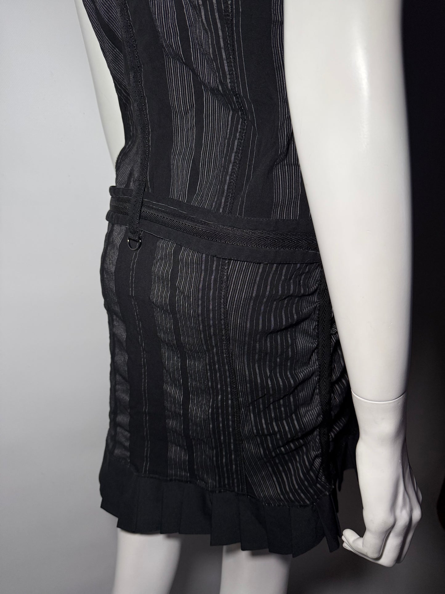Gothic Striped High-Neck Sleeveless Dress with Belt and Pleated Hem Twinkling