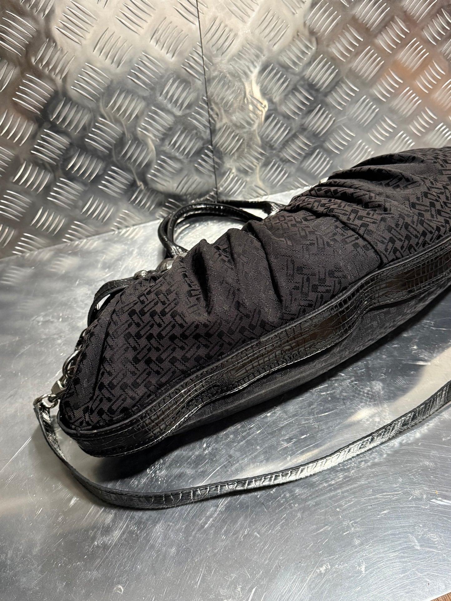 Vintage Black Guess Studded Bag – TWINKLING GLOBAL