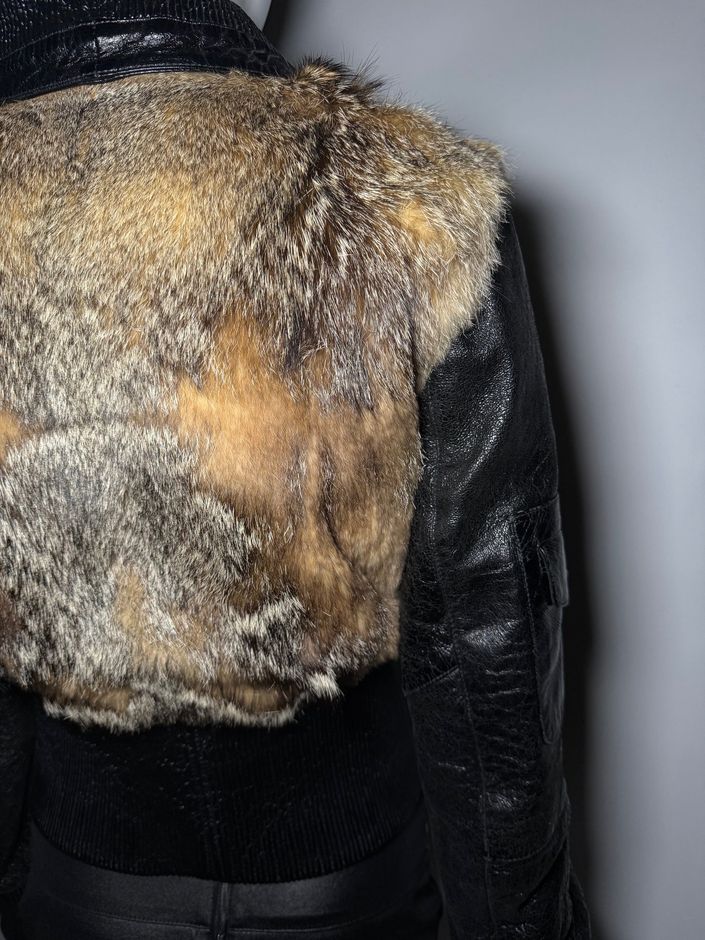 Vintage leather jacket with genuine fur Twinkling Global