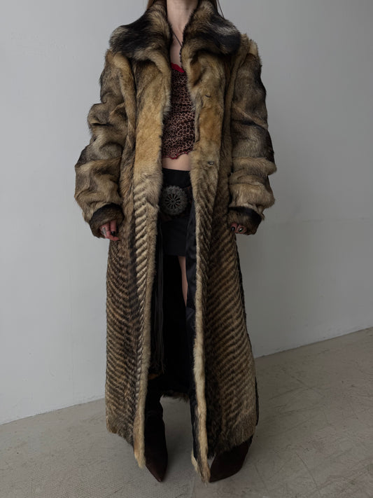 Vintage natural wolf fur coat TWINKLING GLOBAL