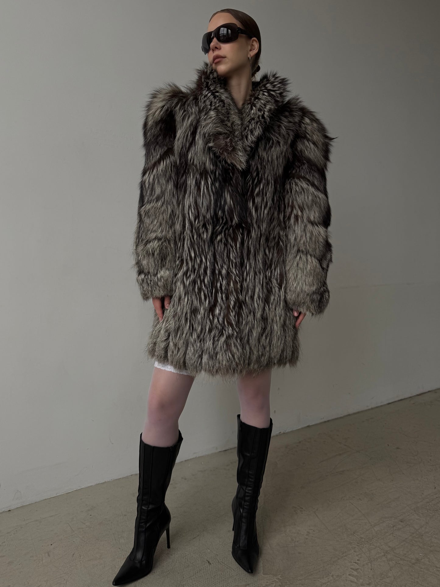 Vintage silver fox fur coat TWINKLING GLOBAL